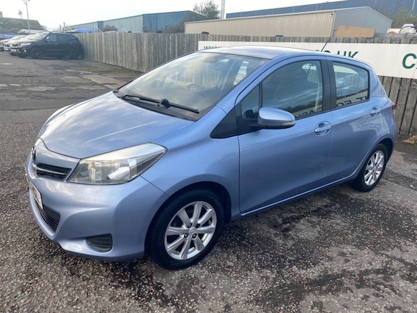 Used Toyota Yaris 2013 for sale - 76323636: Photo 3