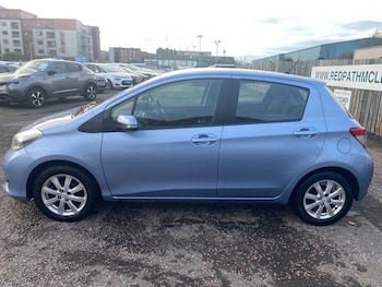Used Toyota Yaris 2013 for sale - 76323636: Photo 4