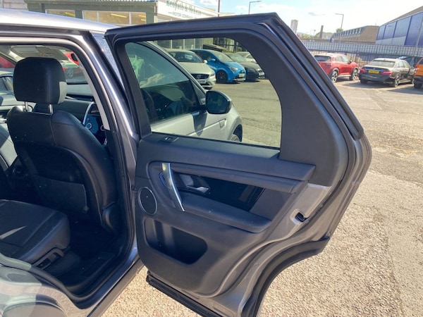Used Land Rover Discovery Sport 2019 for sale - 74733569: Photo 30