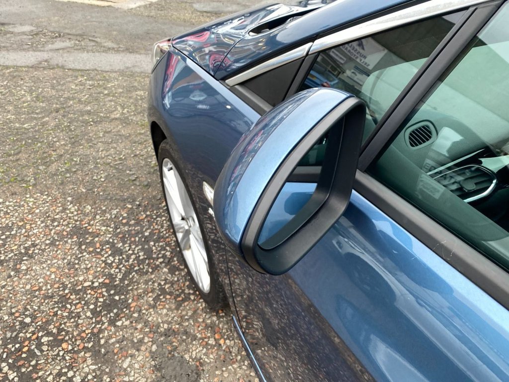 Used Vauxhall Astra 2017 for sale - 76711487: Photo 25