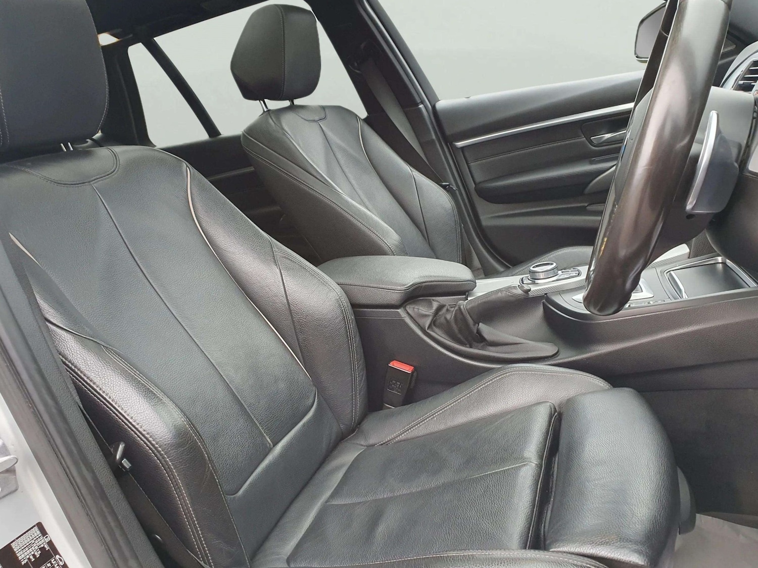 Used BMW 3 Series 2018 for sale - 77689531: Photo 36