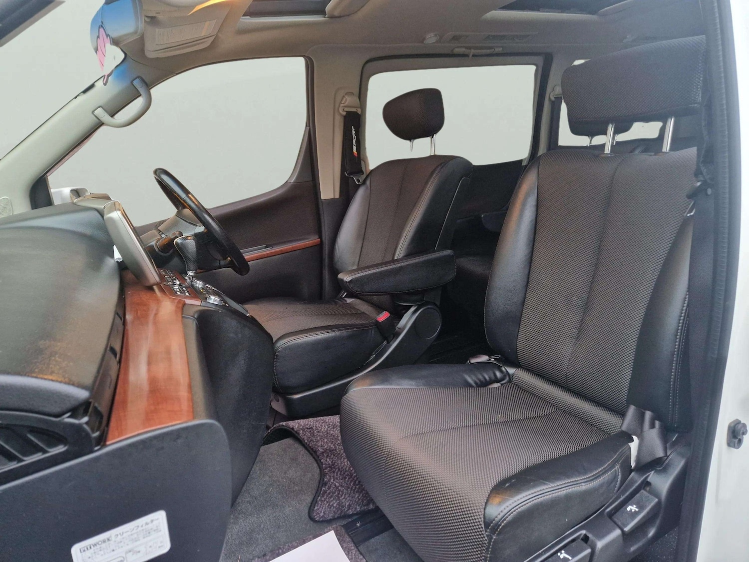 Used Nissan Elgrand 2020 for sale - 76595247: Photo 36