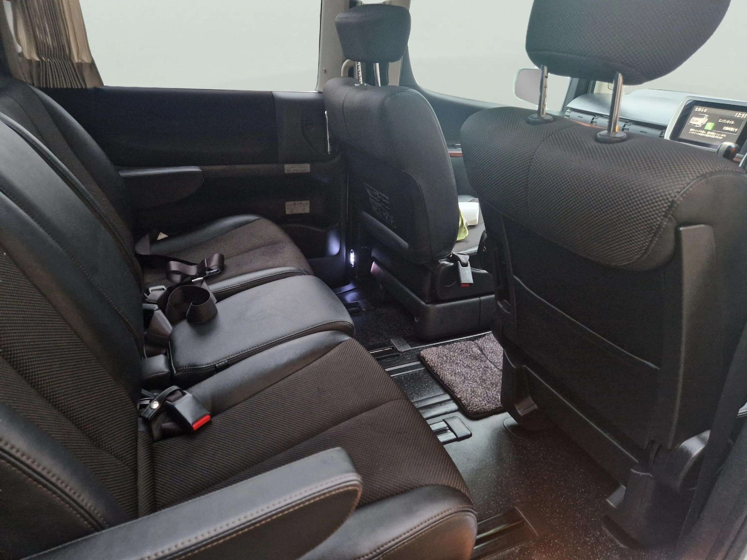 Used Nissan Elgrand 2020 for sale - 76595247: Photo 41