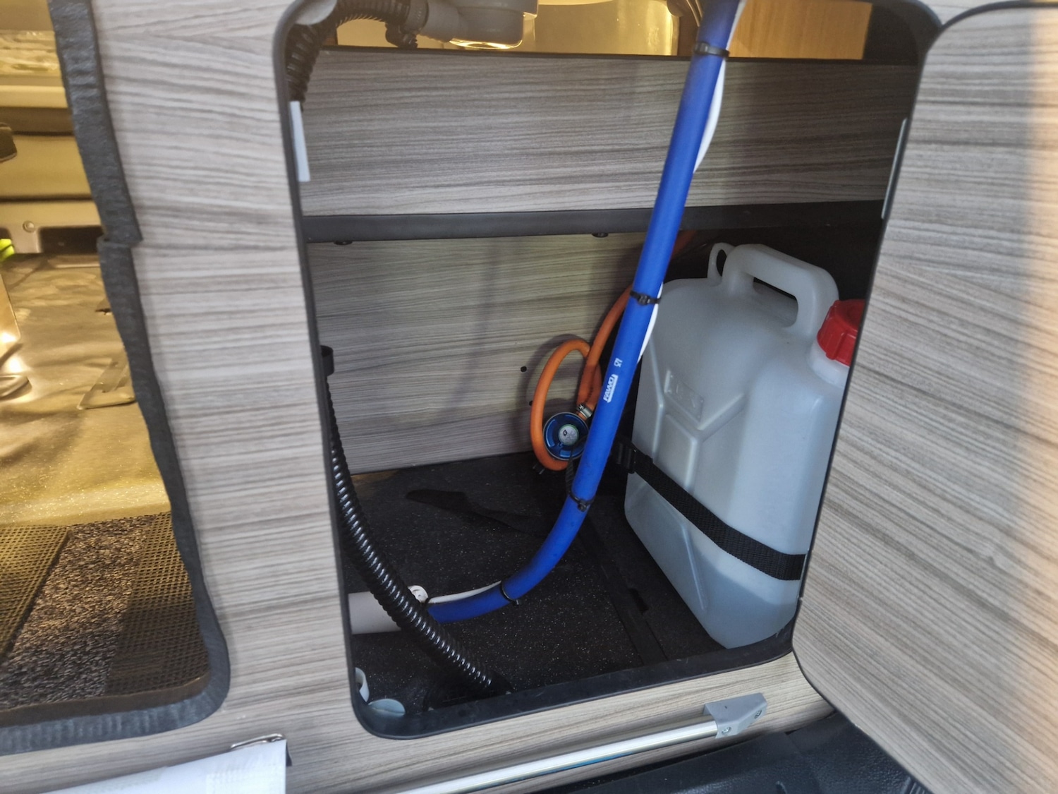 Used Nissan Elgrand 2020 for sale - 76595247: Photo 61