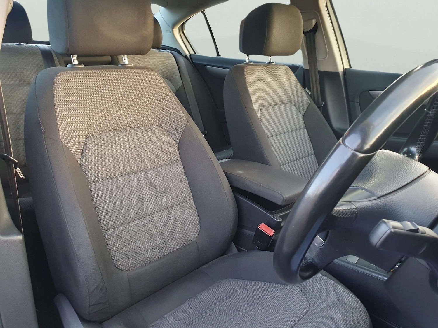 Used Volkswagen Passat 2013 for sale - 76355713: Photo 31