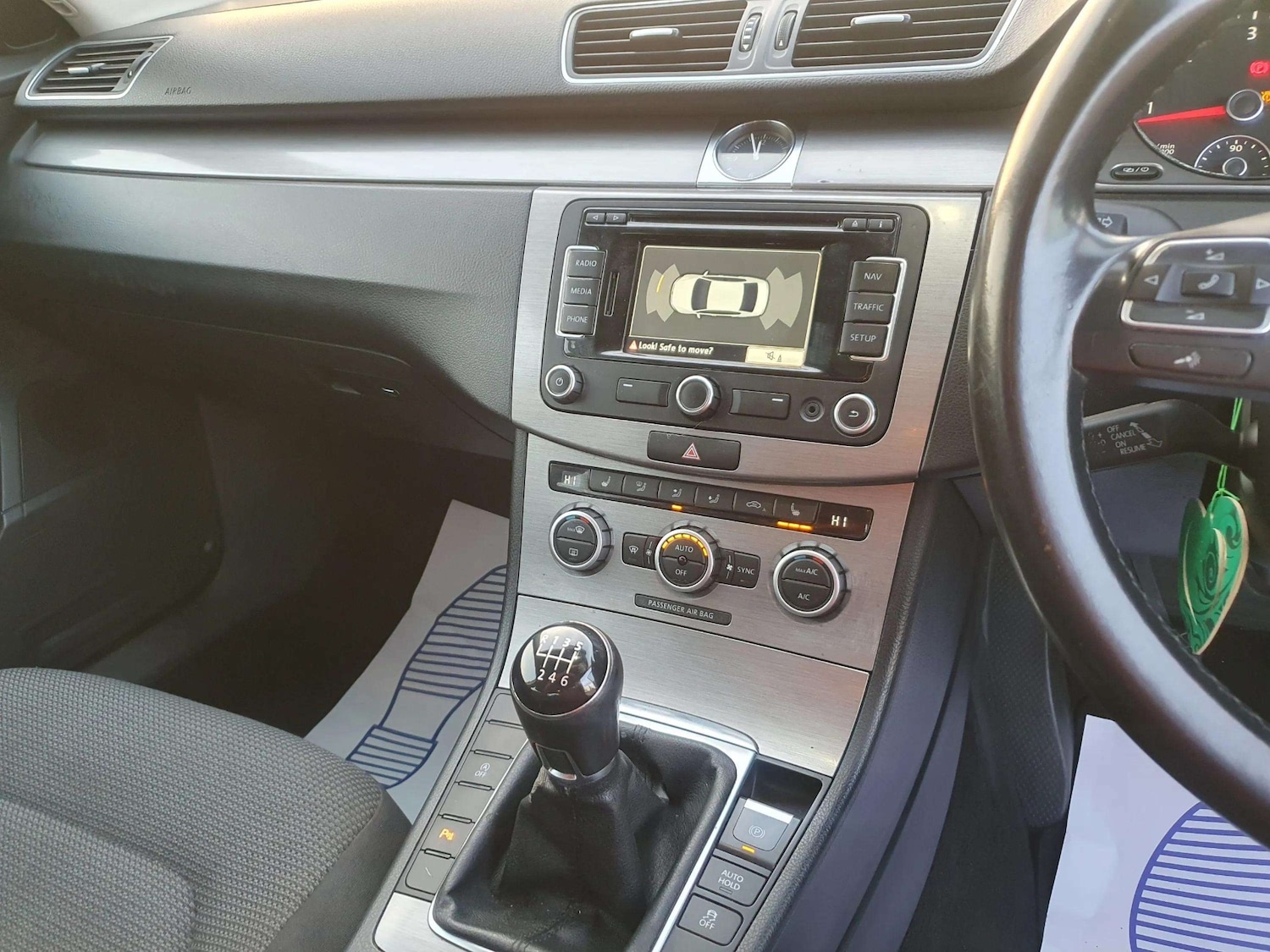 Used Volkswagen Passat 2013 for sale - 76355713: Photo 32