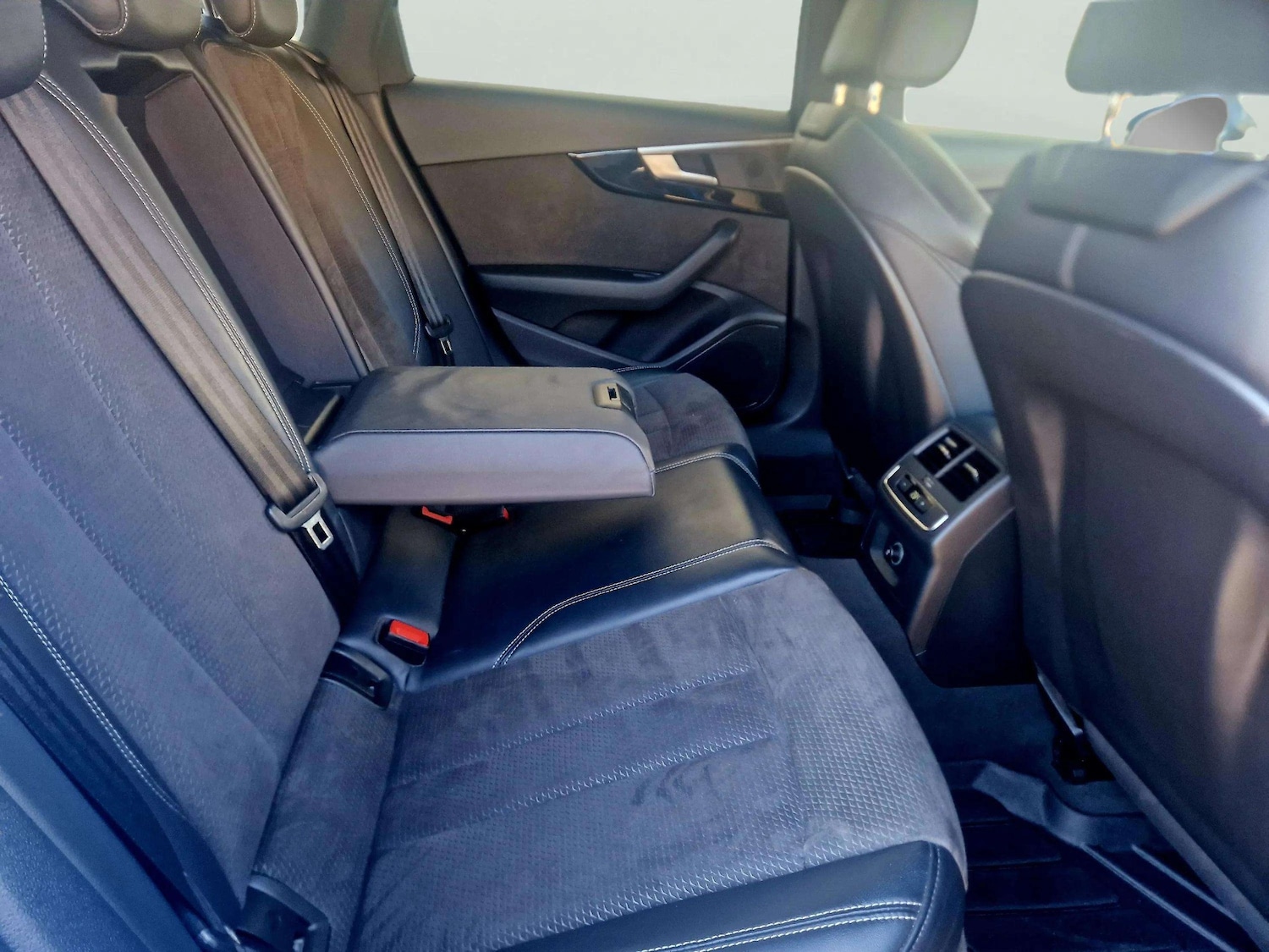 Used Audi A4 2019 for sale - 78152938: Photo 40