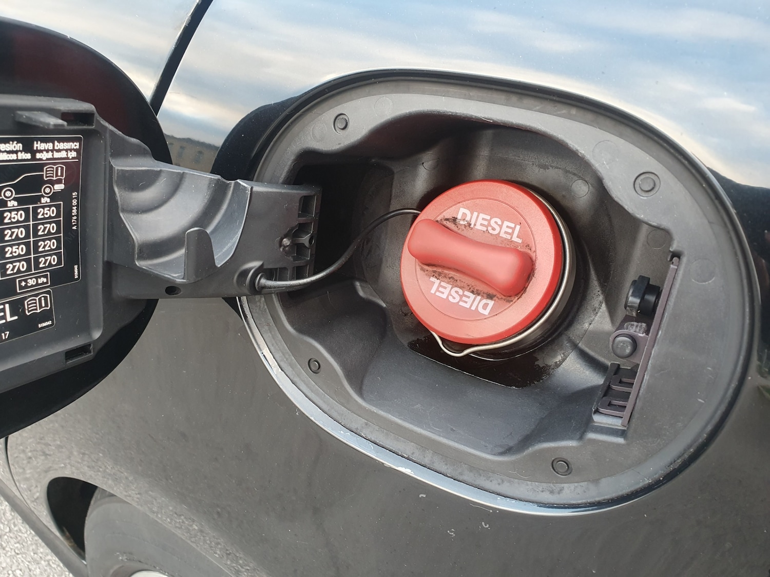 Used Mercedes-Benz A-Class 2015 for sale - 77046498: Photo 30