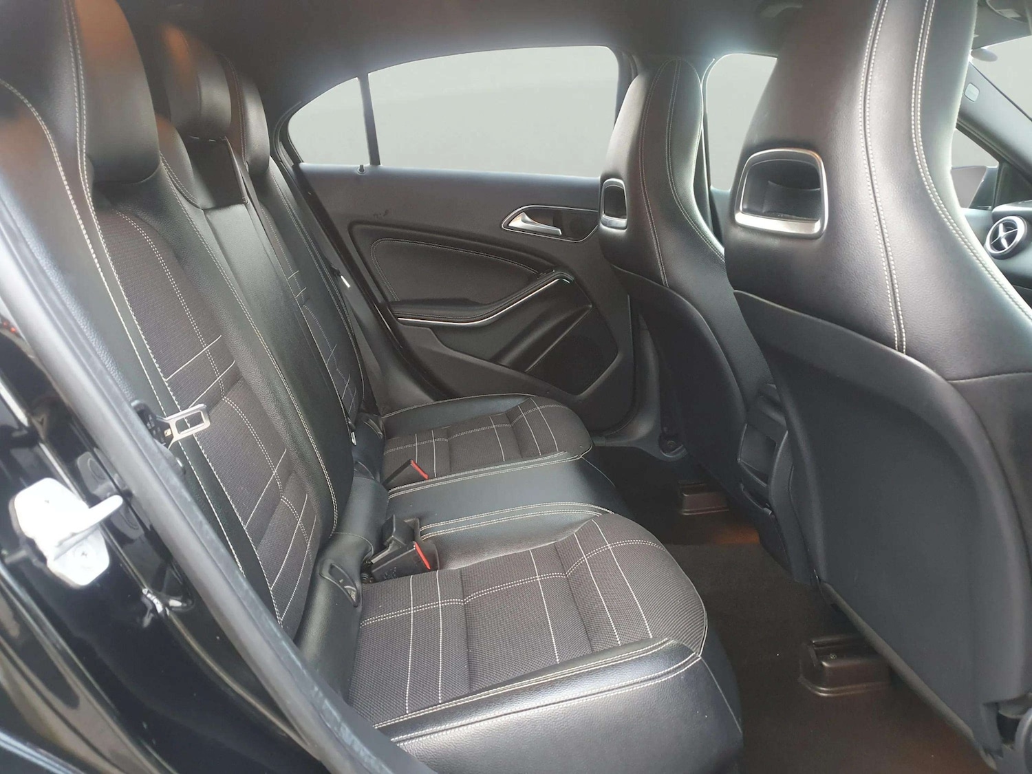 Used Mercedes-Benz A-Class 2015 for sale - 77046498: Photo 47