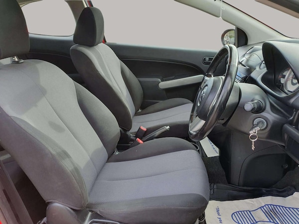 Used Mazda Mazda2 2010 for sale - 76234664: Photo 11