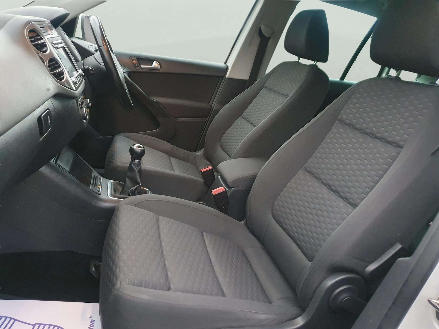 Used Volkswagen Tiguan 2011 for sale - 76547309: Photo 34