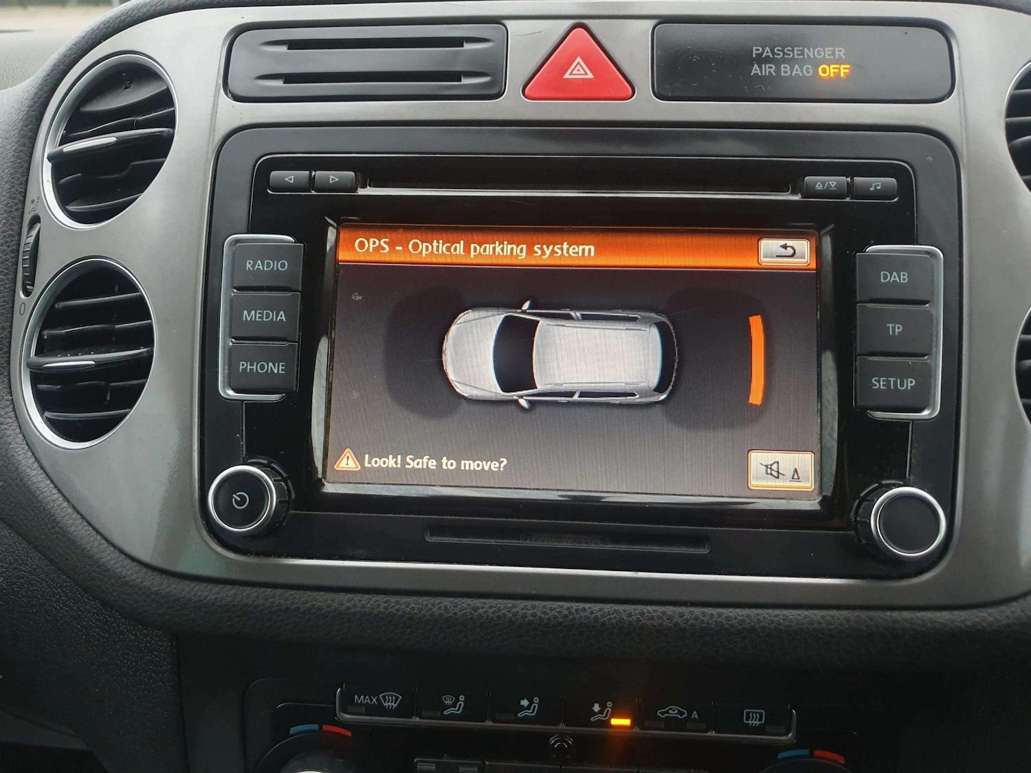 Used Volkswagen Tiguan 2011 for sale - 76547309: Photo 48