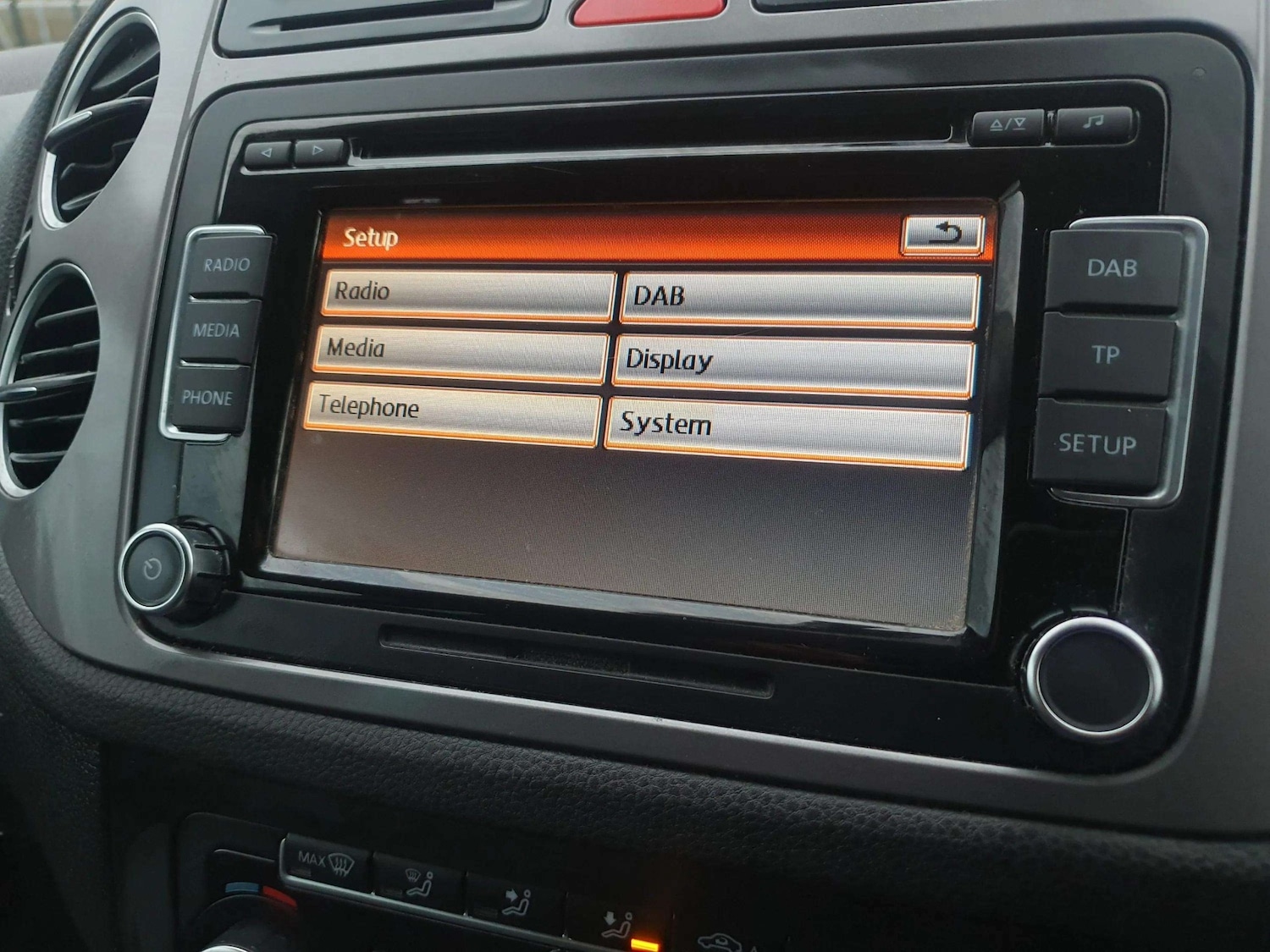 Used Volkswagen Tiguan 2011 for sale - 76547309: Photo 49