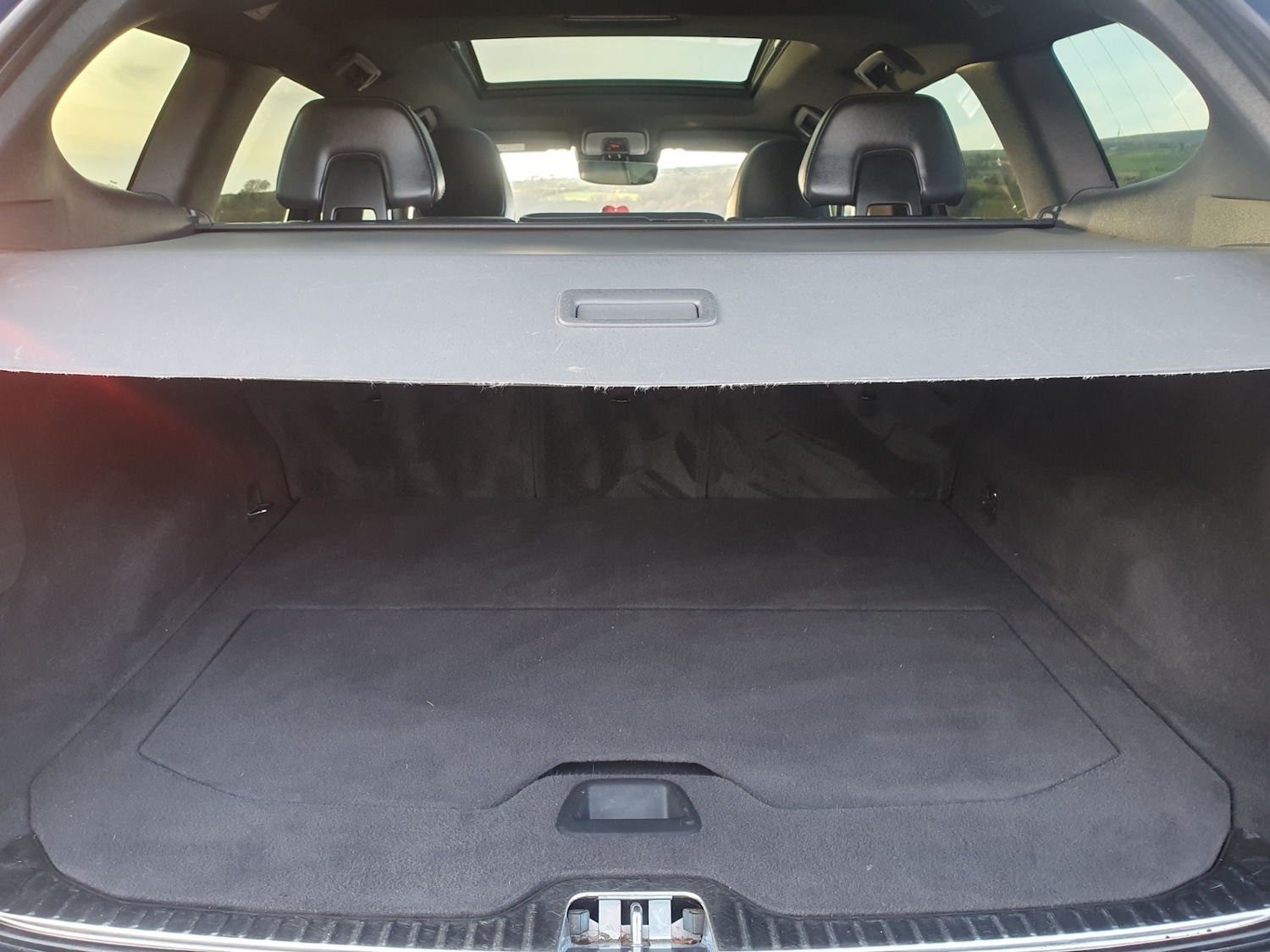 Used Volvo XC60 2017 for sale - 77584235: Photo 28