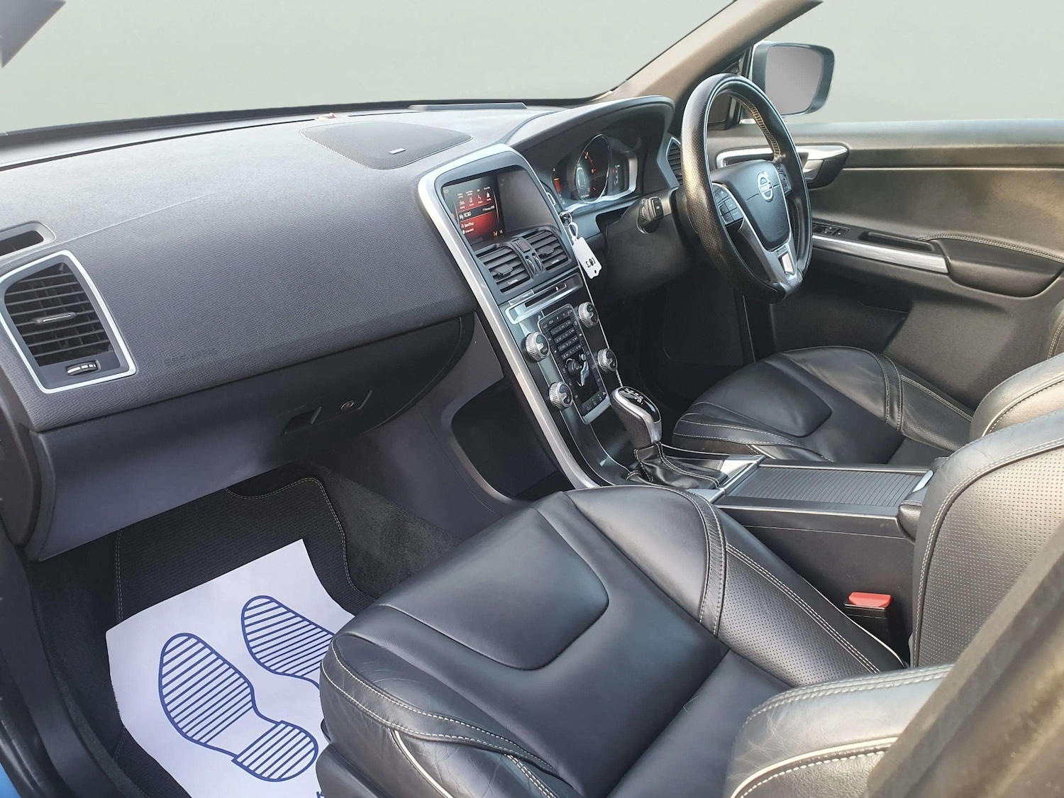 Used Volvo XC60 2017 for sale - 77584235: Photo 39