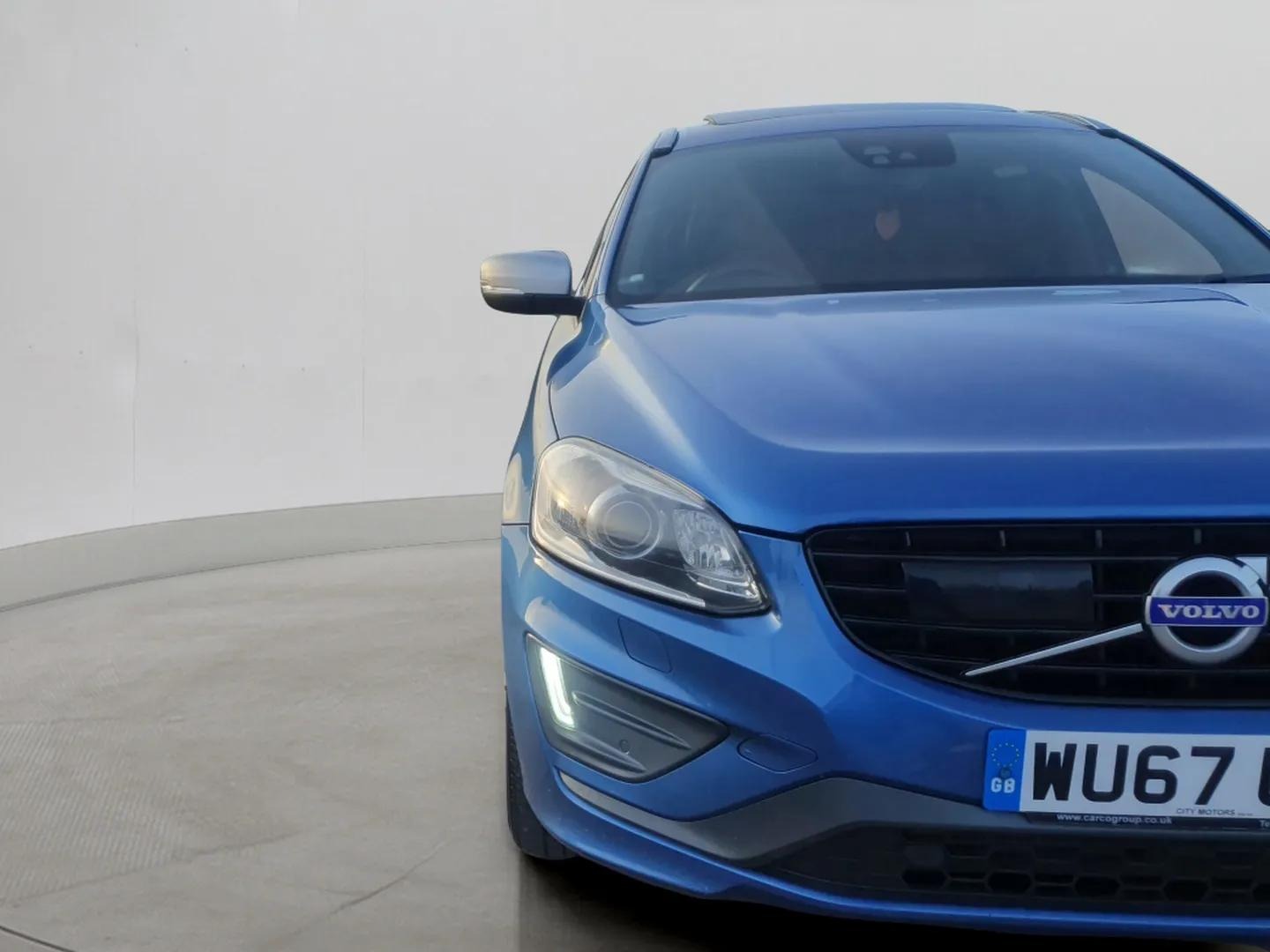 Used Volvo XC60 2017 for sale - 77584235: Photo 4