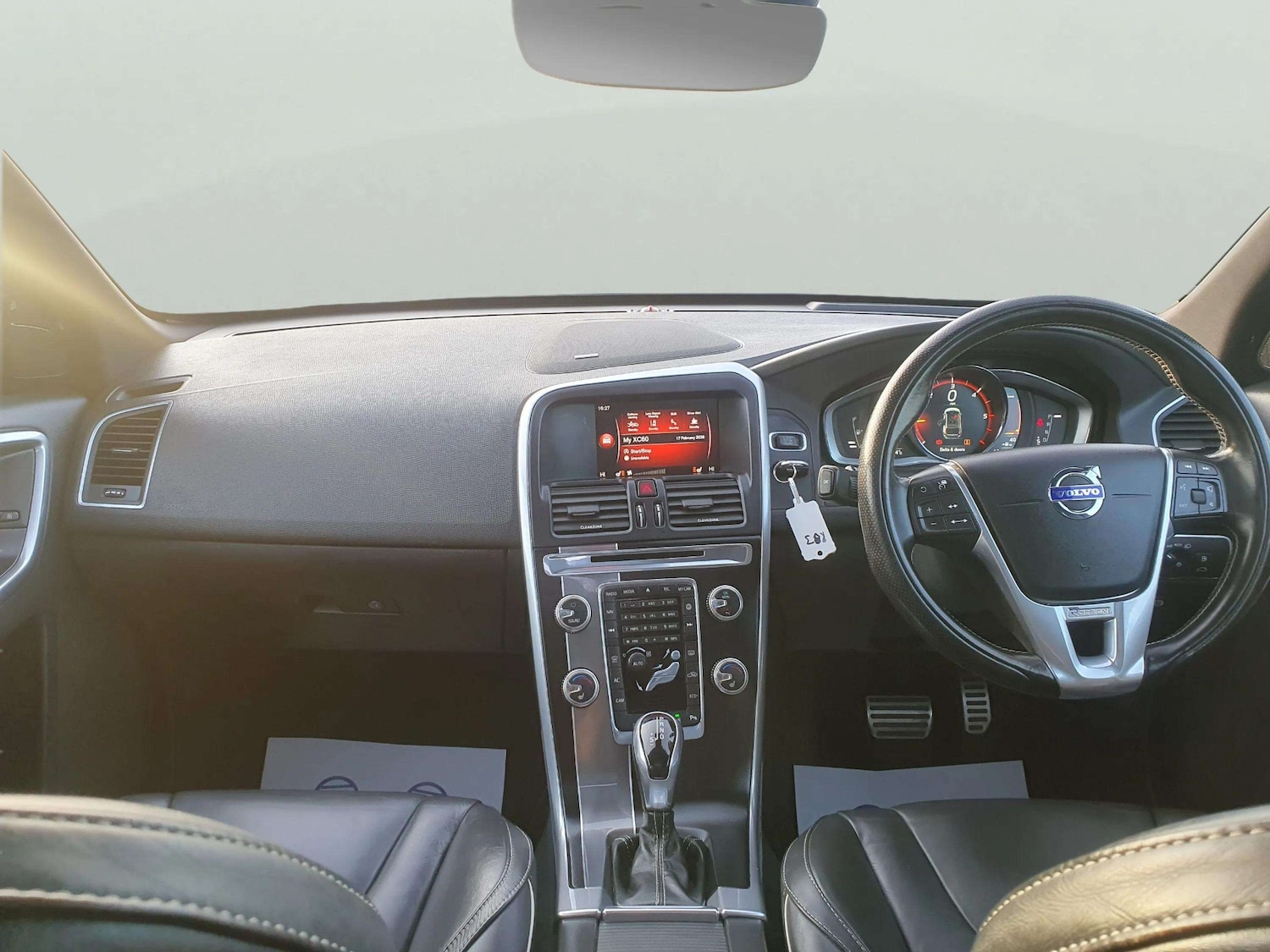 Used Volvo XC60 2017 for sale - 77584235: Photo 46