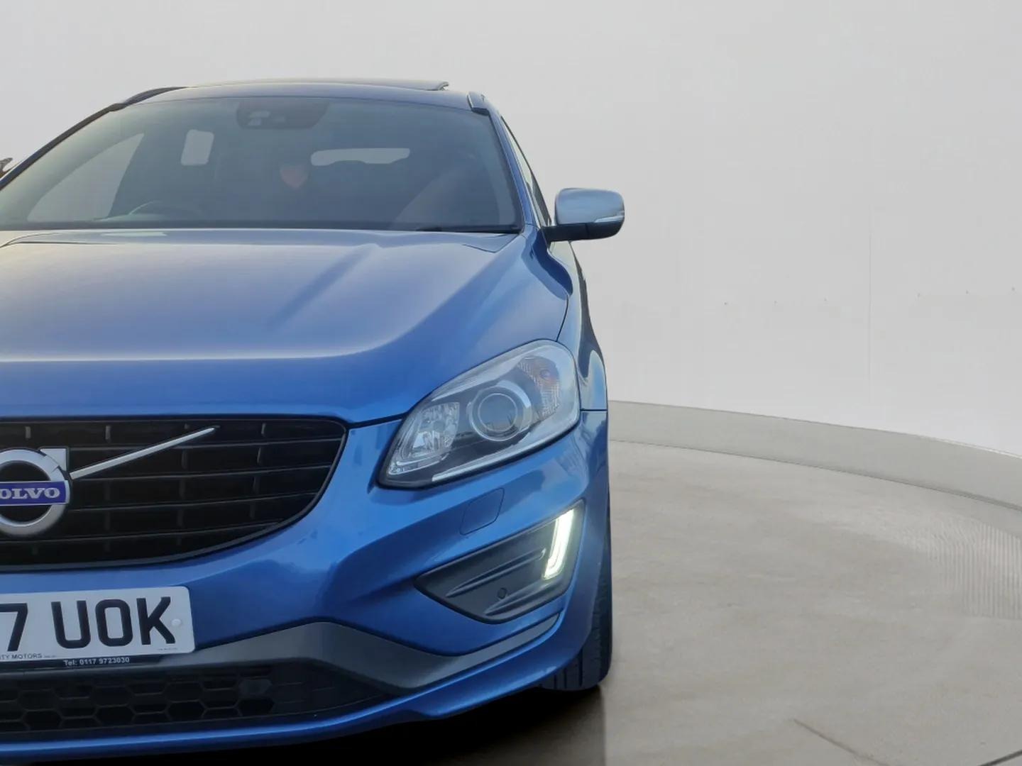 Used Volvo XC60 2017 for sale - 77584235: Photo 5