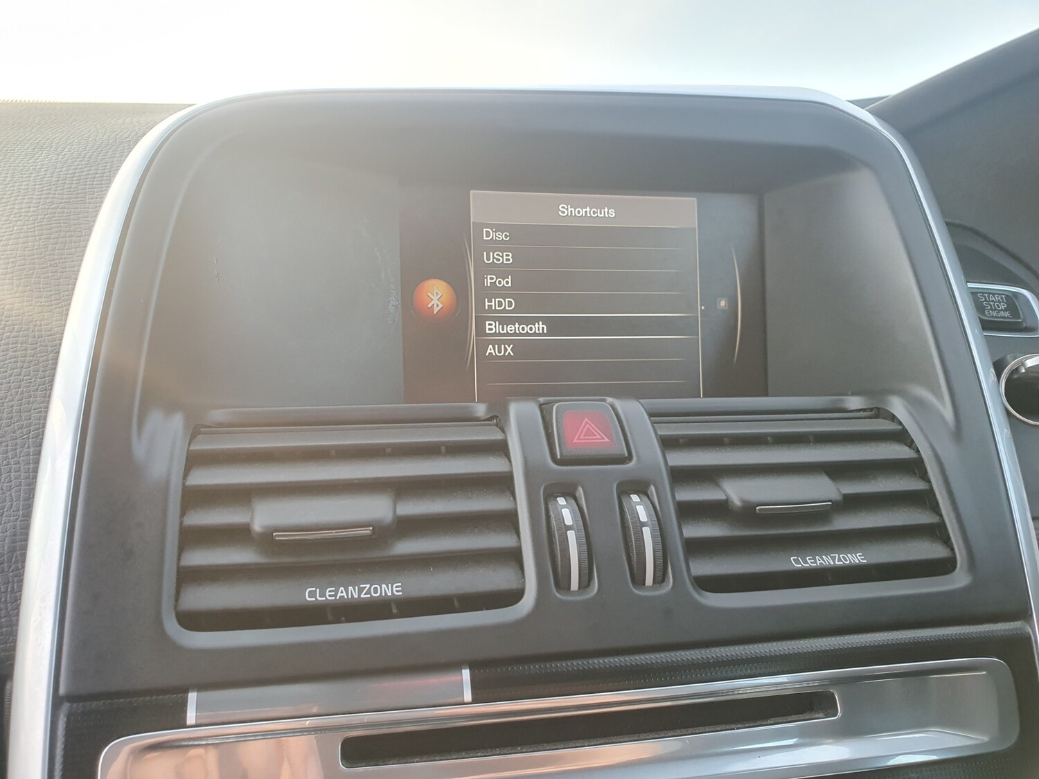 Used Volvo XC60 2017 for sale - 77584235: Photo 61