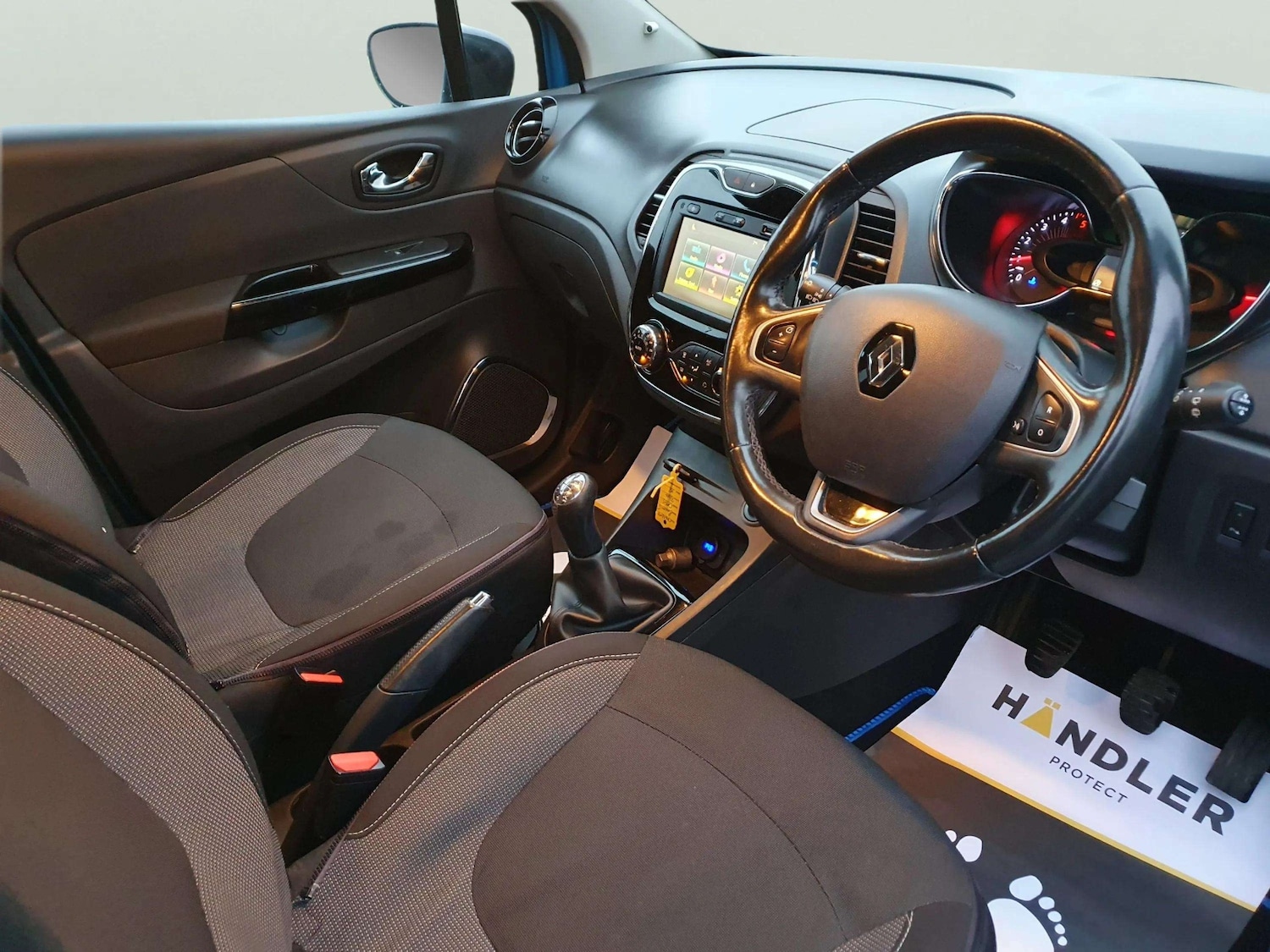 Used Renault Captur 2017 for sale - 77521829: Photo 25