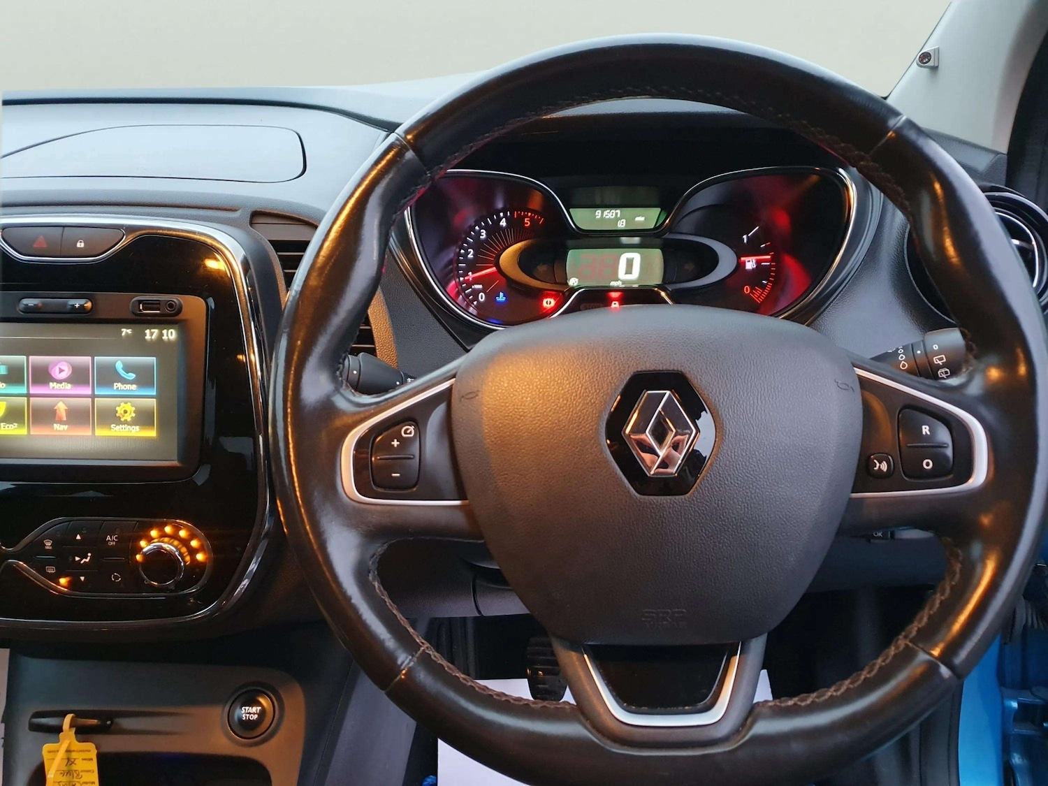 Used Renault Captur 2017 for sale - 77521829: Photo 40