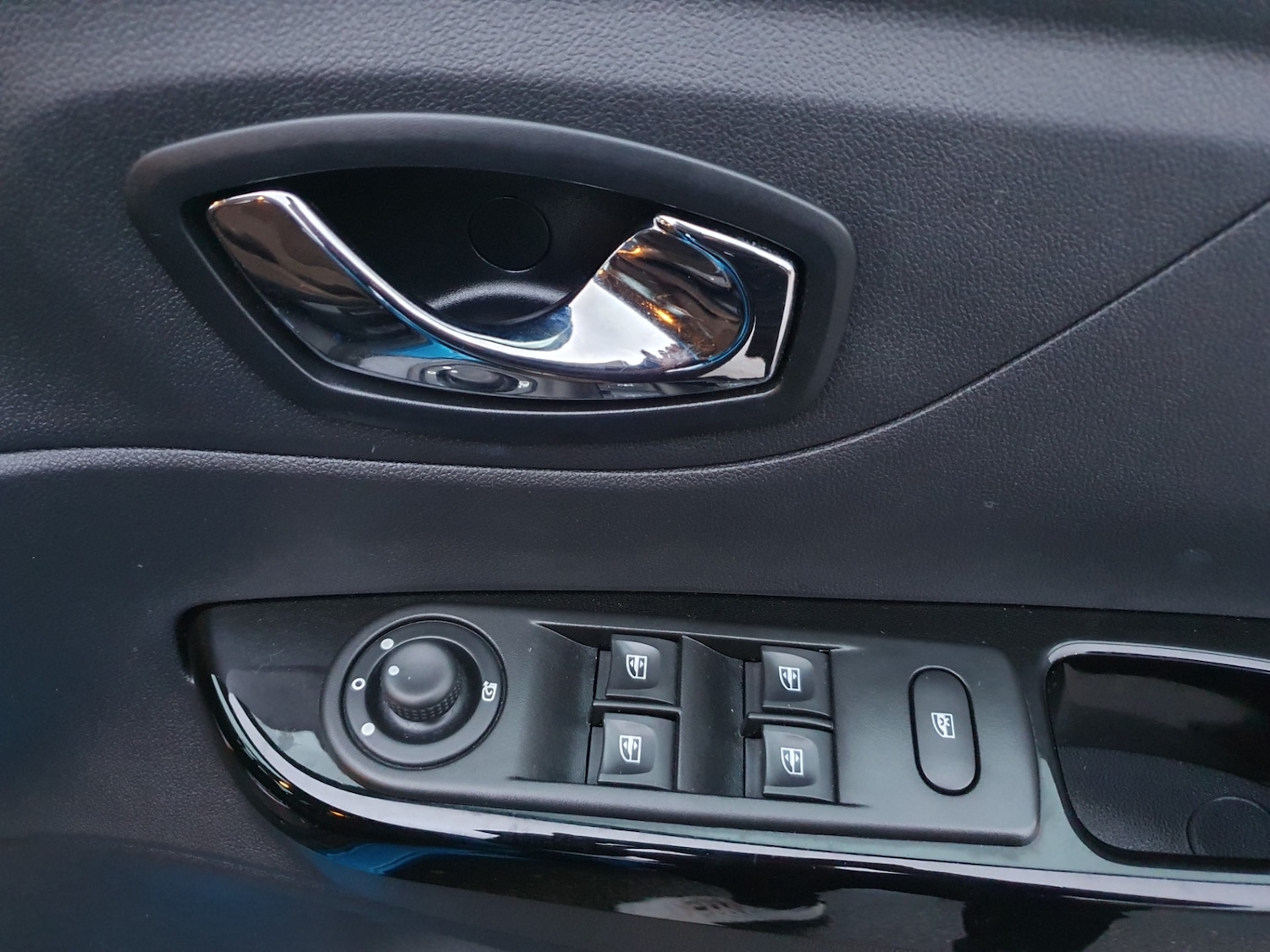 Used Renault Captur 2017 for sale - 77521829: Photo 49