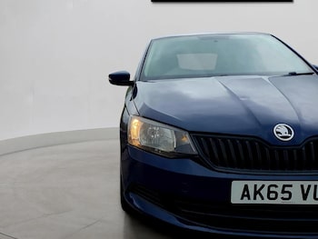 Used Skoda Fabia 2015 for sale - 79032038: Photo