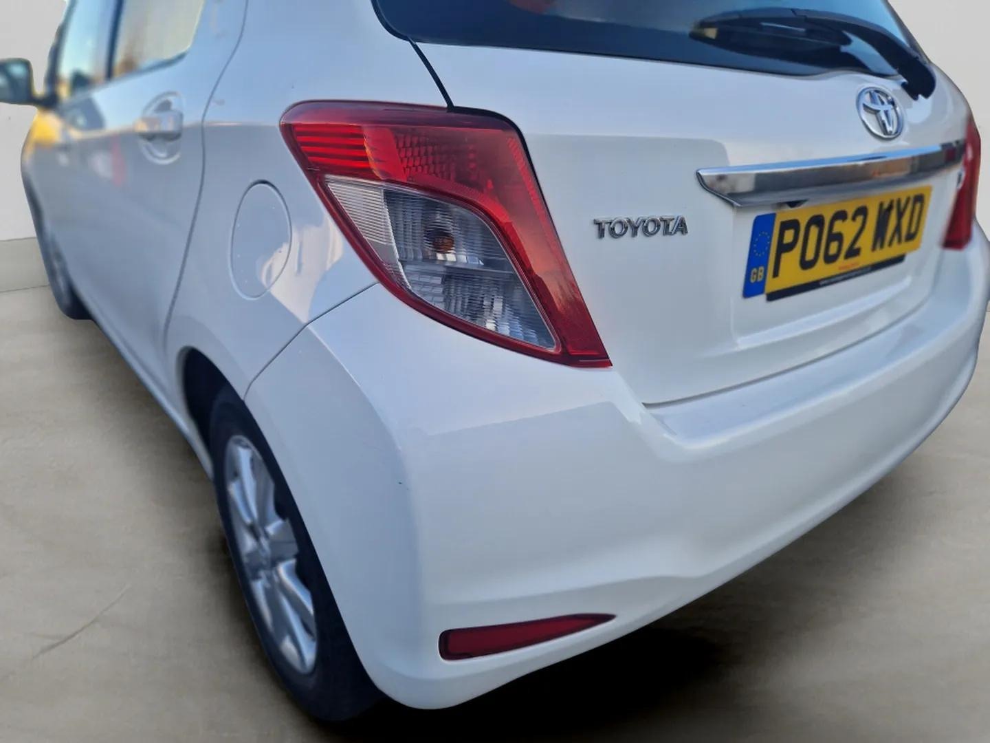 Used Toyota Yaris 2012 for sale - 76782583: Photo 18