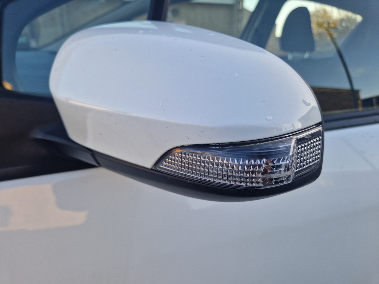 Used Toyota Yaris 2012 for sale - 76782583: Photo 20