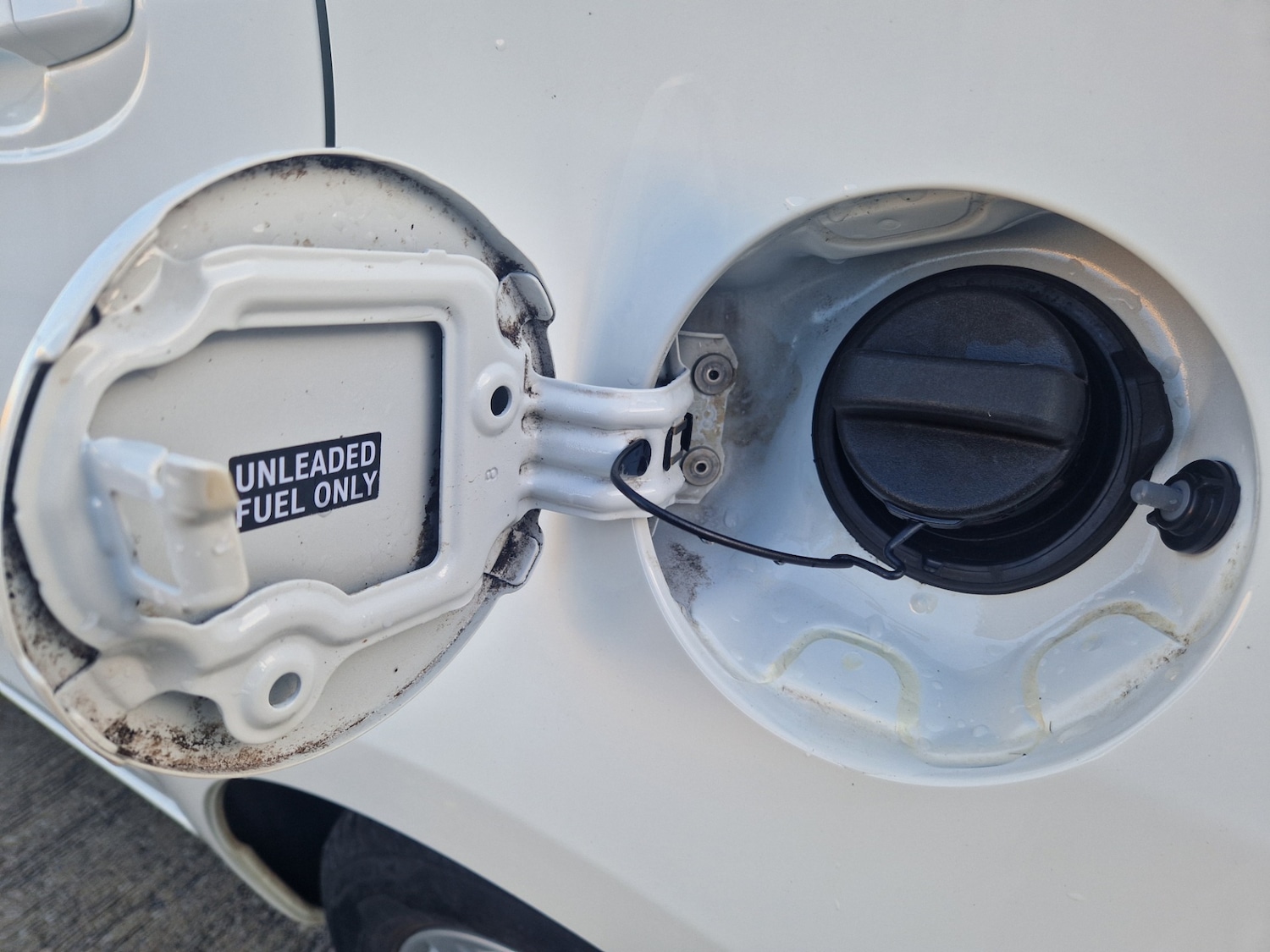 Used Toyota Yaris 2012 for sale - 76782583: Photo 21