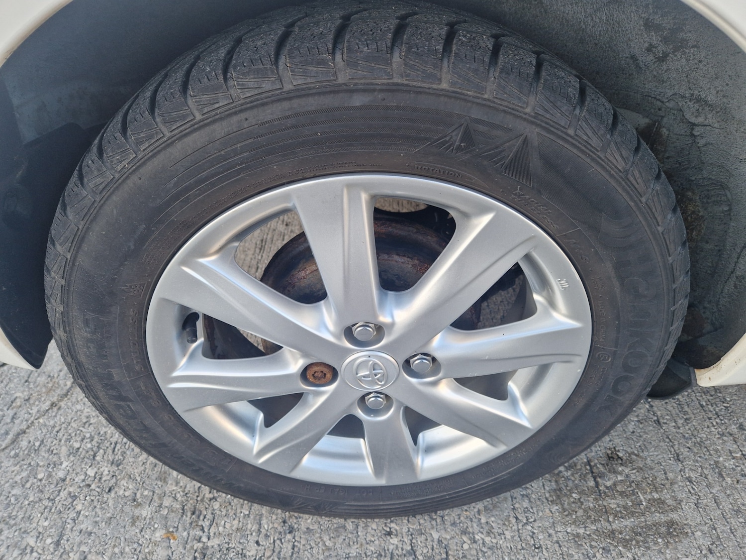 Used Toyota Yaris 2012 for sale - 76782583: Photo 23