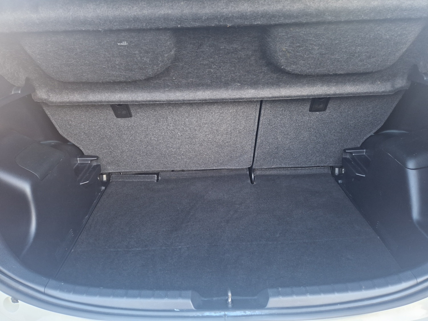 Used Toyota Yaris 2012 for sale - 76782583: Photo 26