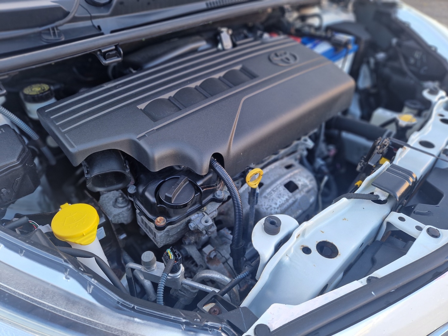 Used Toyota Yaris 2012 for sale - 76782583: Photo 28