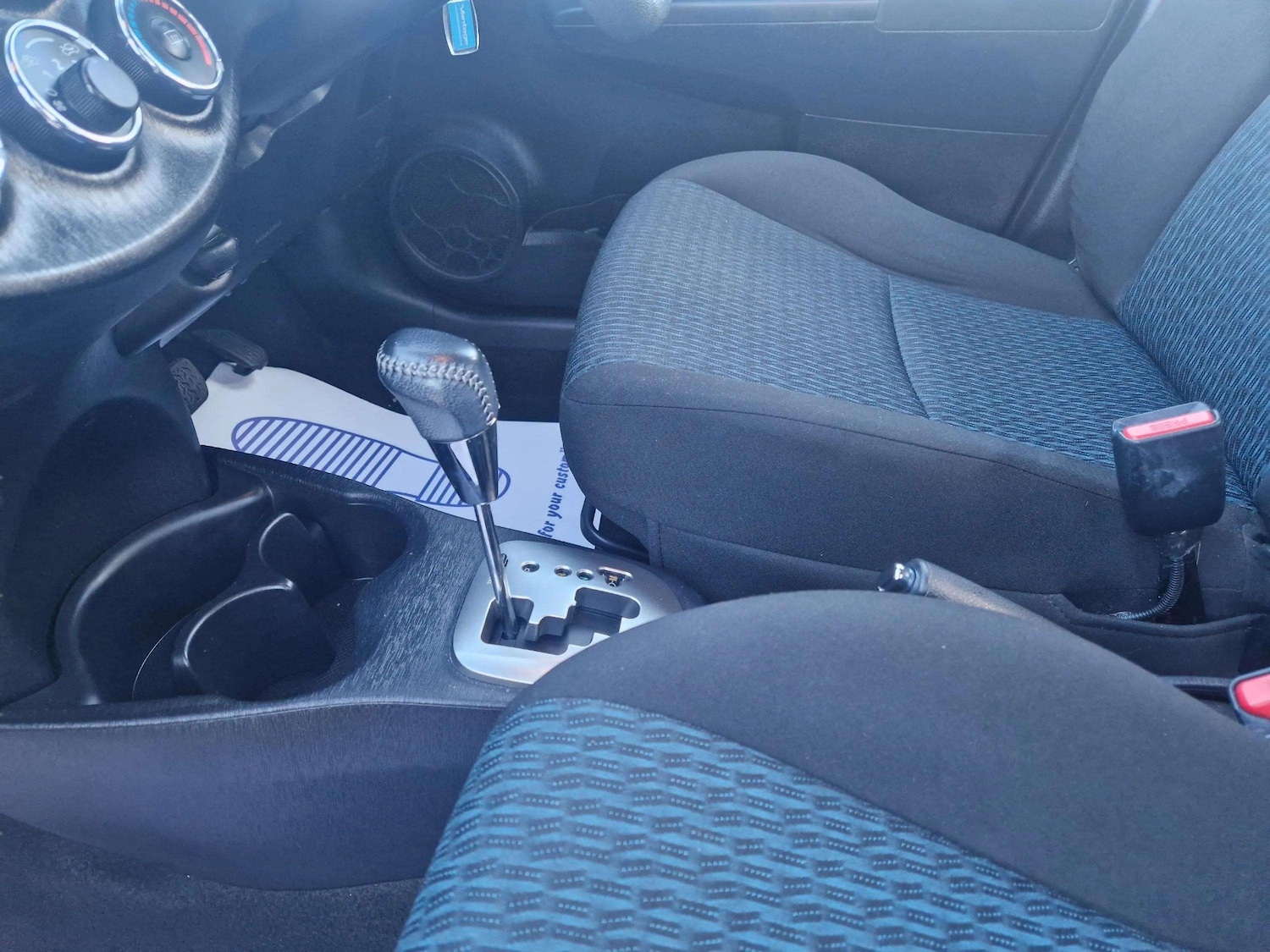 Used Toyota Yaris 2012 for sale - 76782583: Photo 40