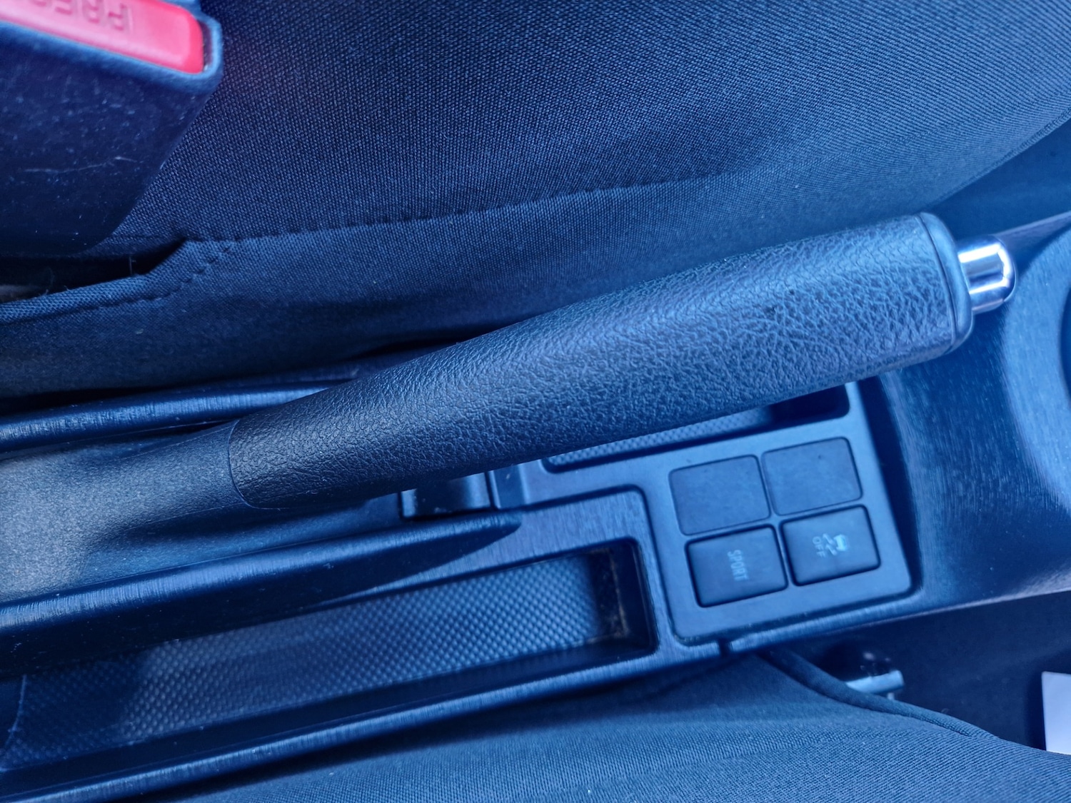 Used Toyota Yaris 2012 for sale - 76782583: Photo 55