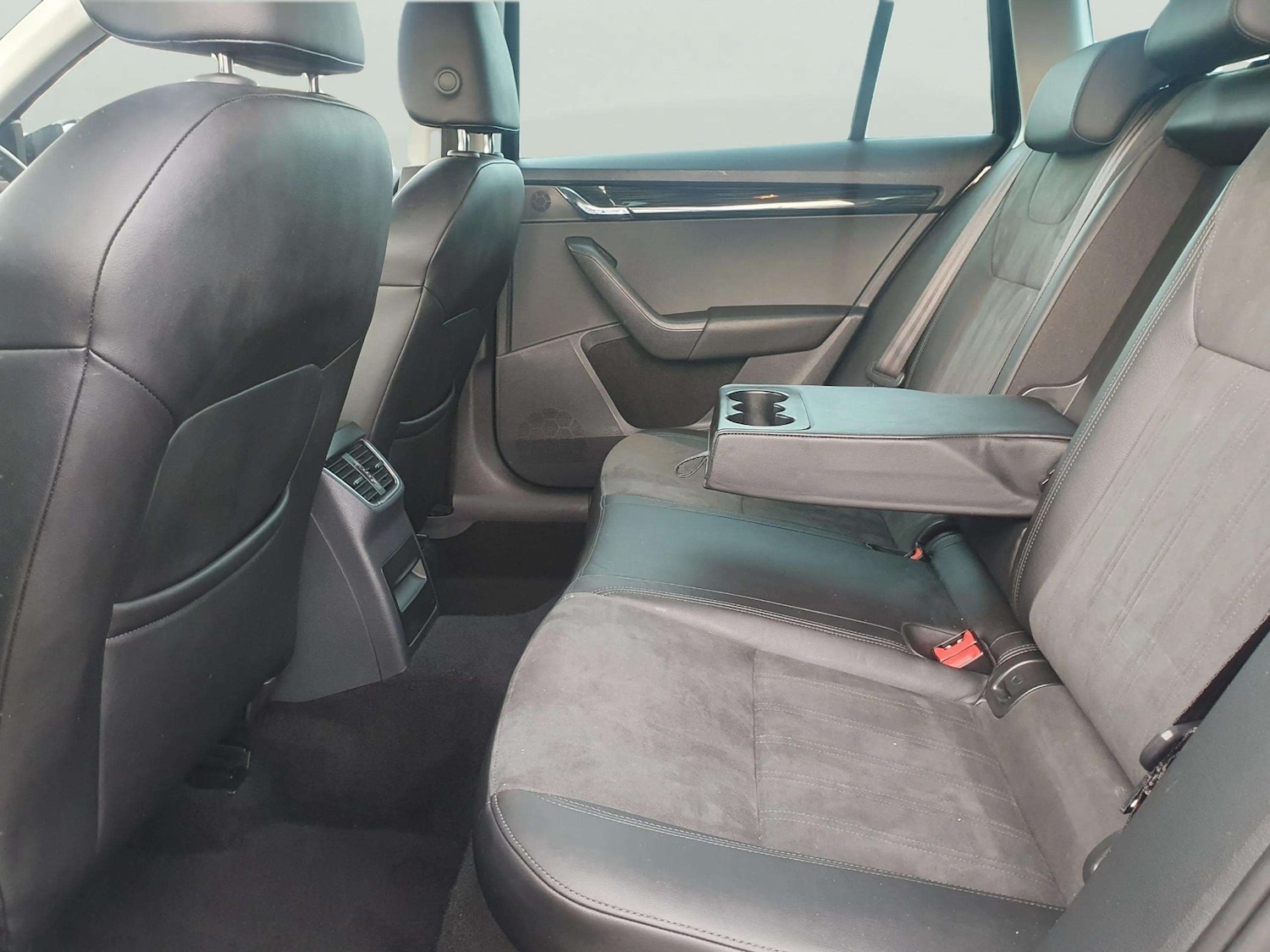 Used Skoda Octavia 2019 for sale - 76932351: Photo 44