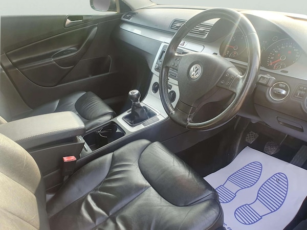 Used Volkswagen Passat 2009 for sale - 76196737: Photo 30