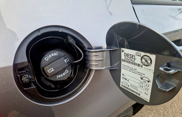 Used Volkswagen Golf 2012 for sale - 76162428: Photo 18