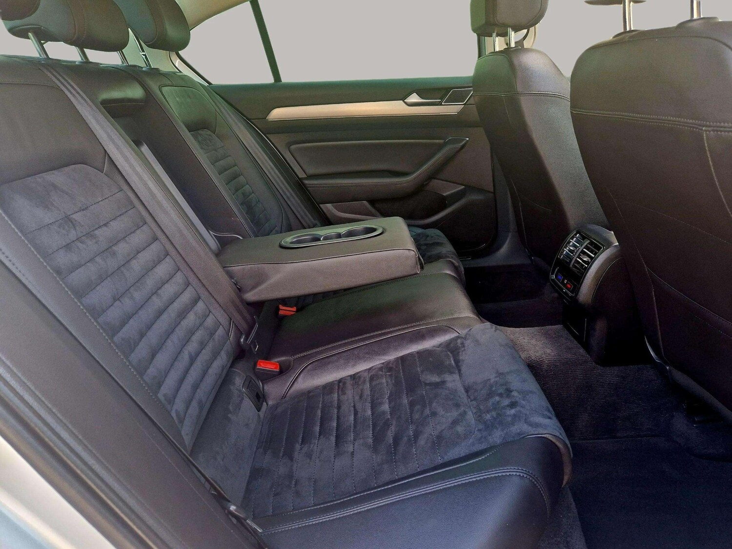 Used Volkswagen Passat 2017 for sale - 76117681: Photo 38