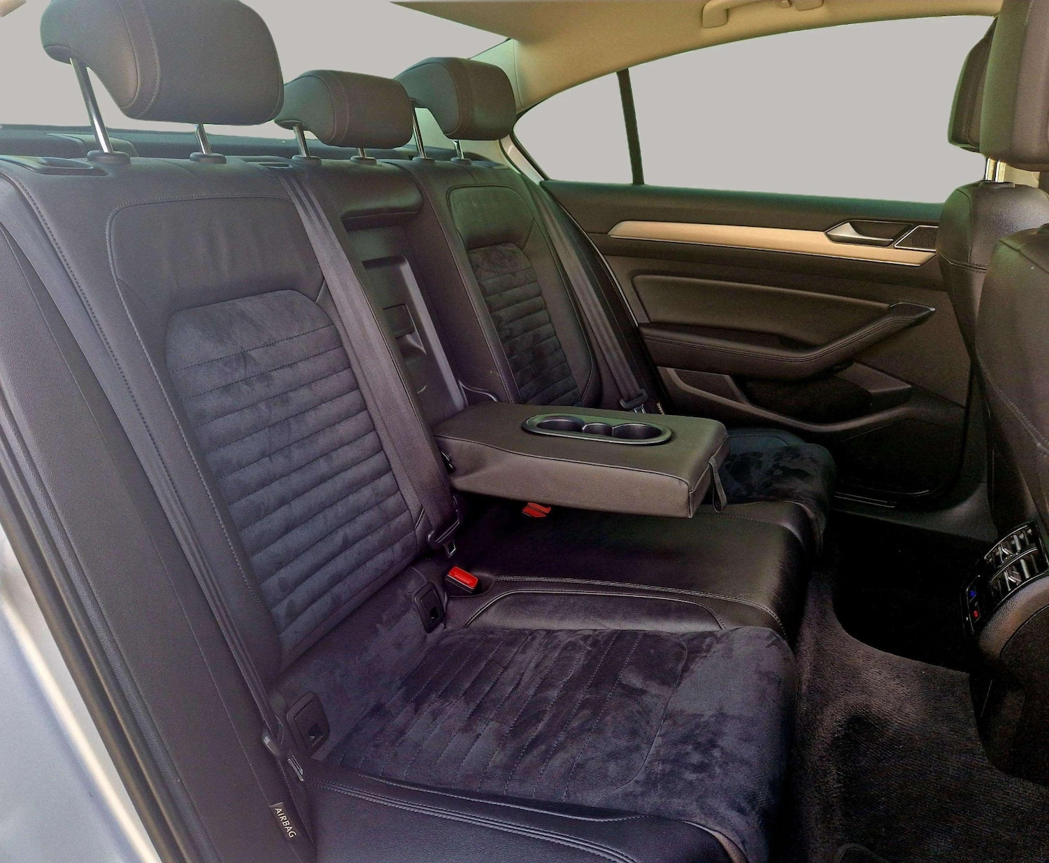 Used Volkswagen Passat 2017 for sale - 76117681: Photo 40