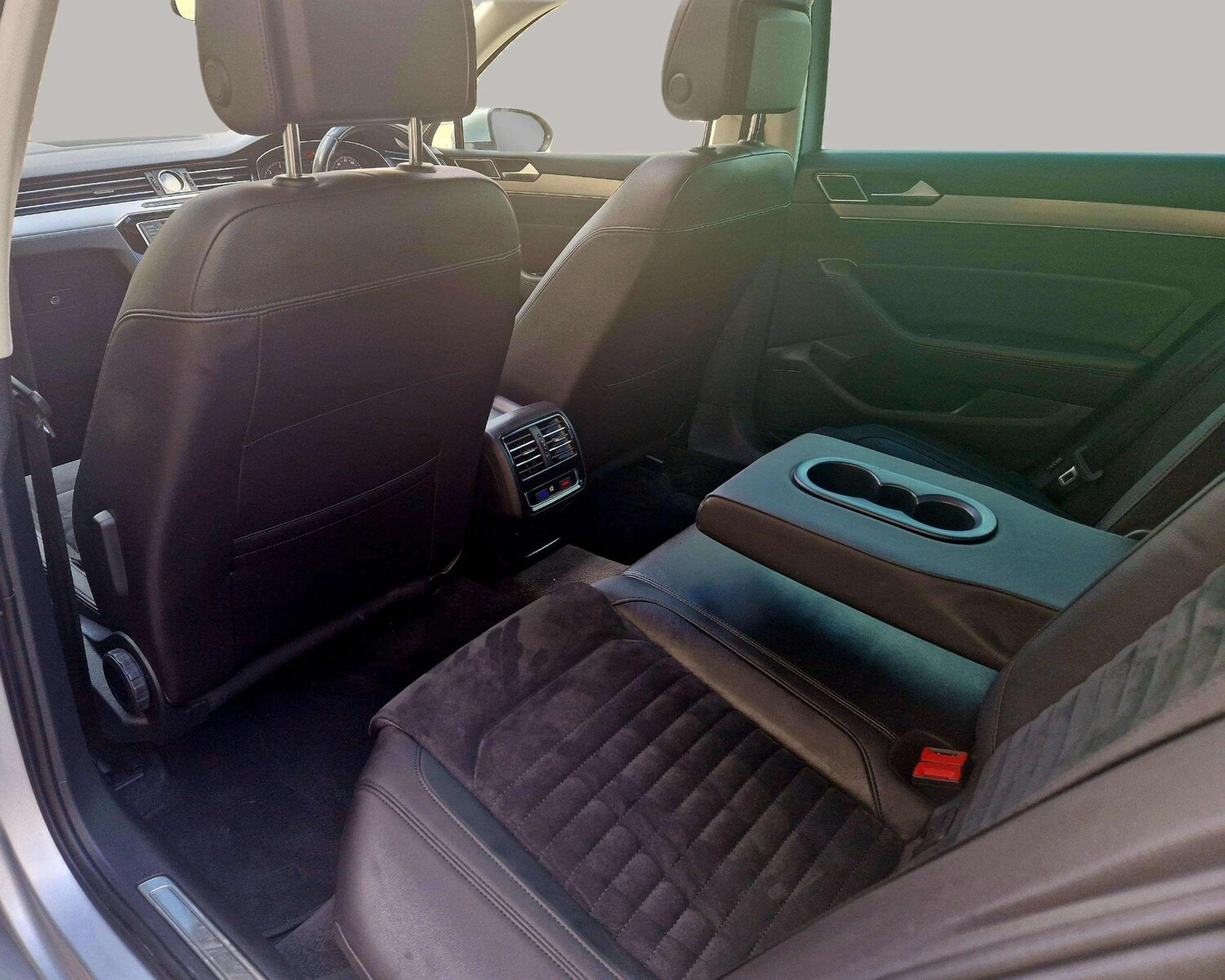 Used Volkswagen Passat 2017 for sale - 76117681: Photo 41