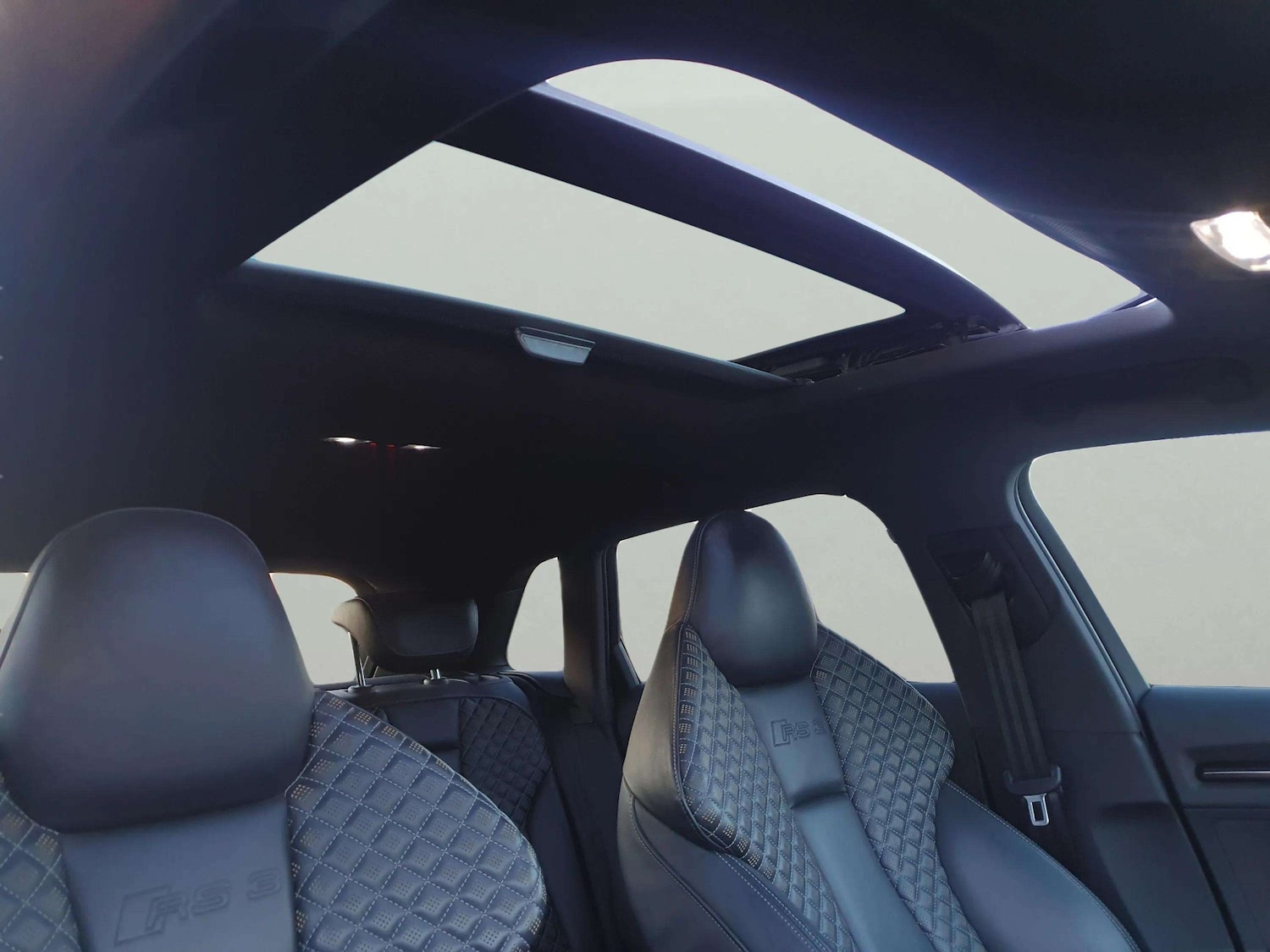 Used Audi RS3 2016 for sale - 77938265: Photo 32