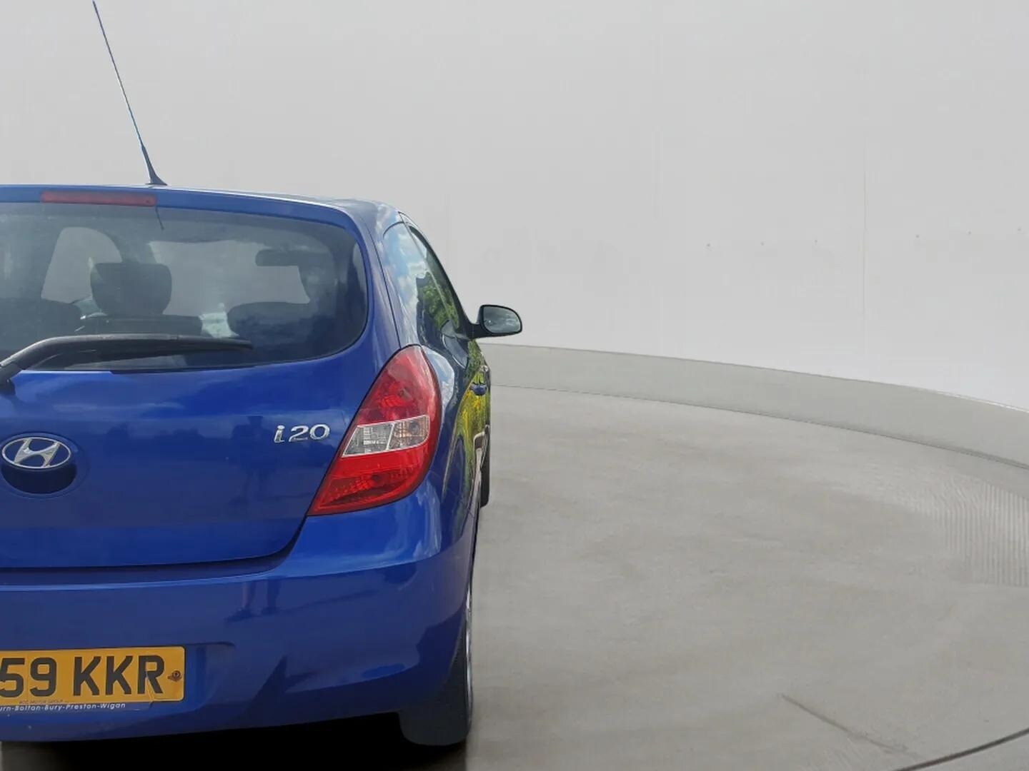 Used Hyundai i20 2010 for sale - 76316960: Photo 16