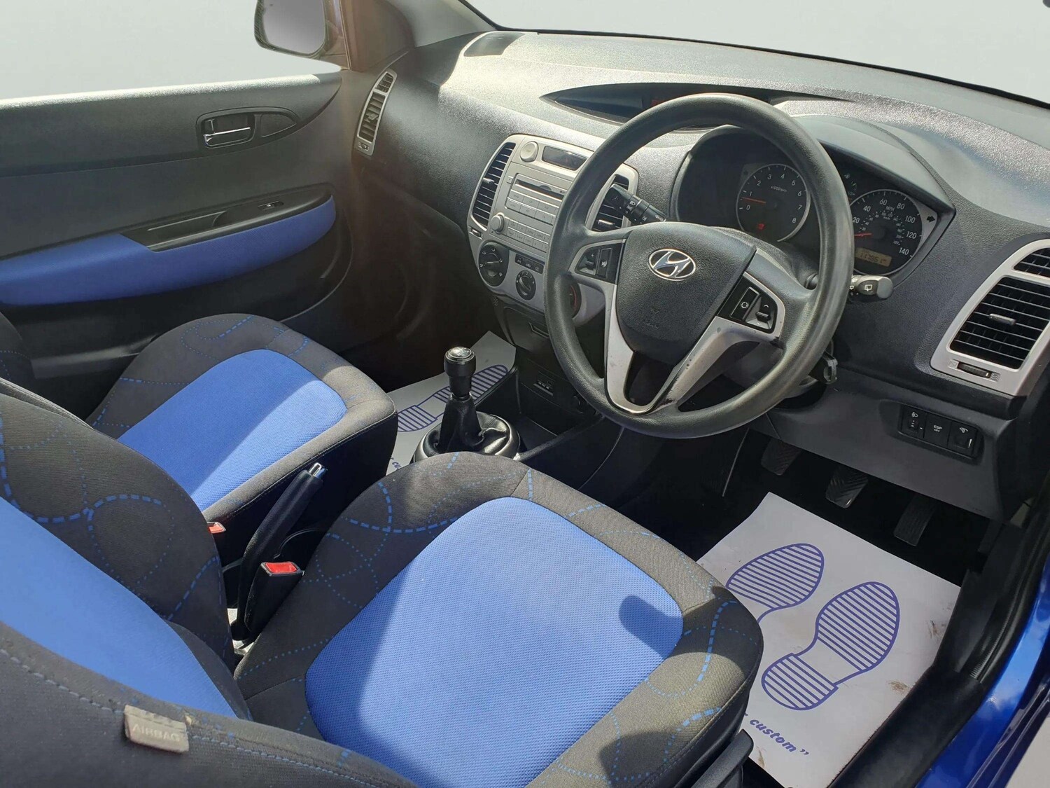 Used Hyundai i20 2010 for sale - 76316960: Photo 30