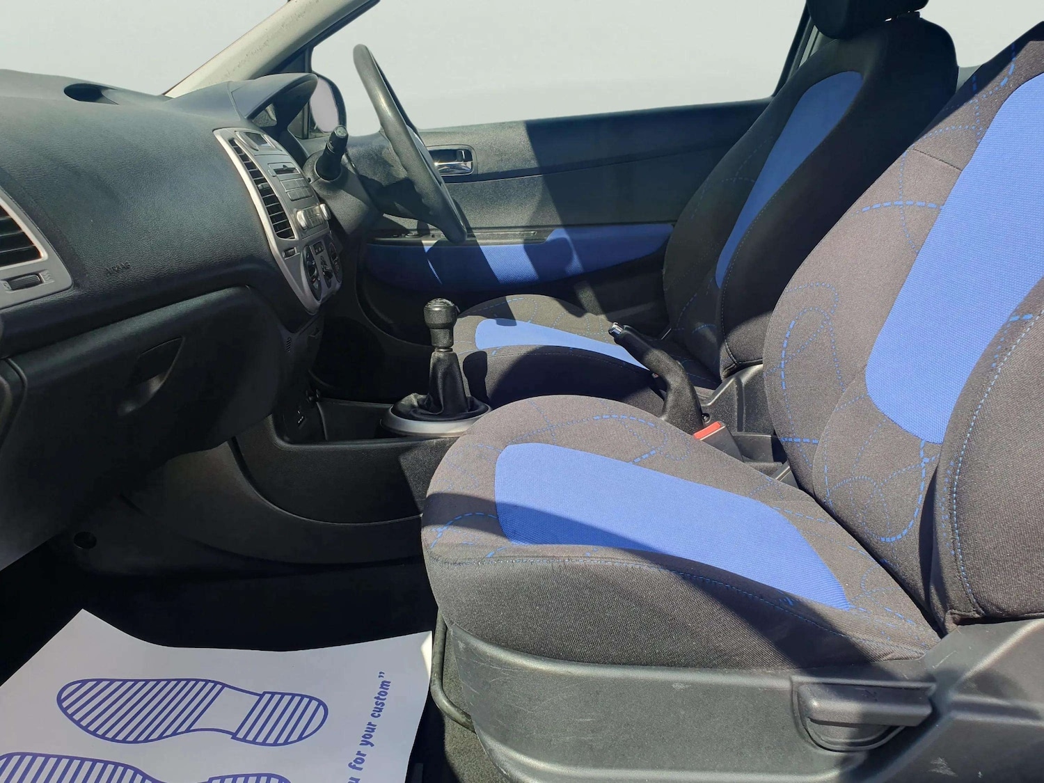 Used Hyundai i20 2010 for sale - 76316960: Photo 35