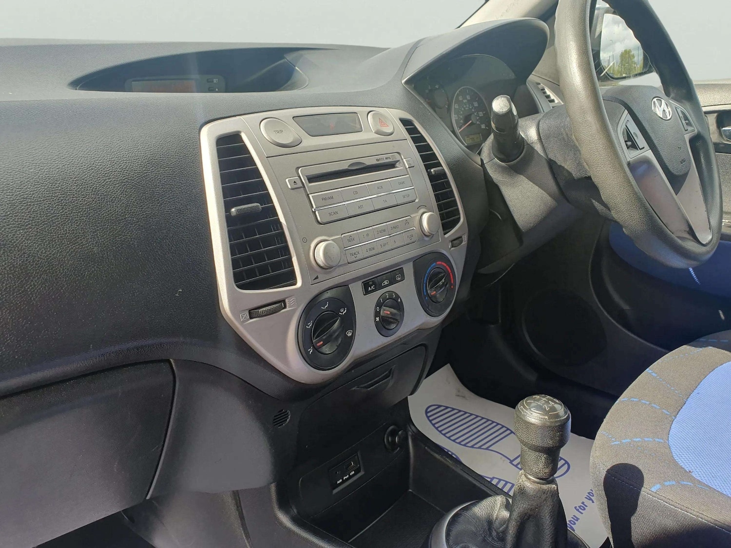 Used Hyundai i20 2010 for sale - 76316960: Photo 37