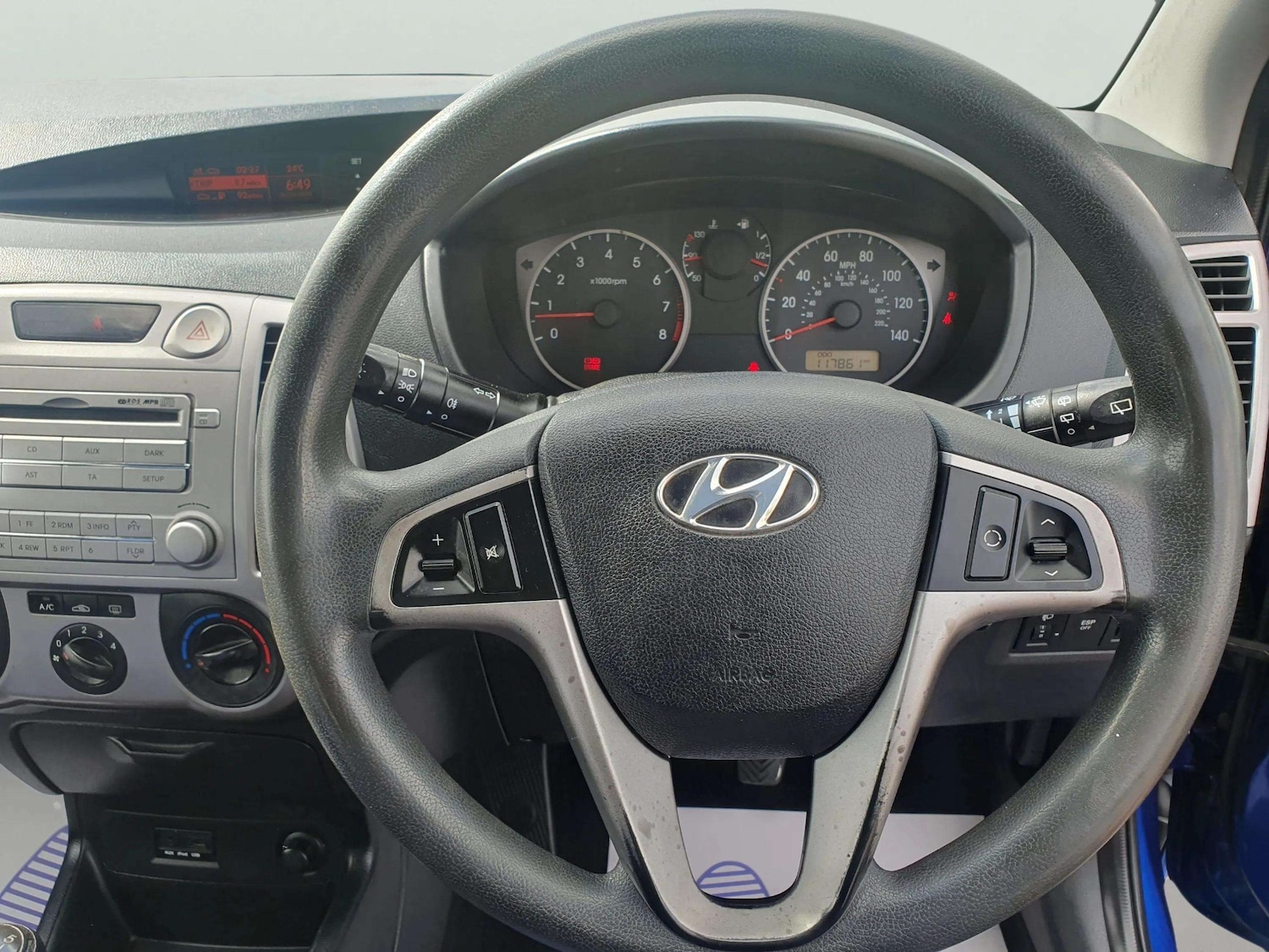 Used Hyundai i20 2010 for sale - 76316960: Photo 44
