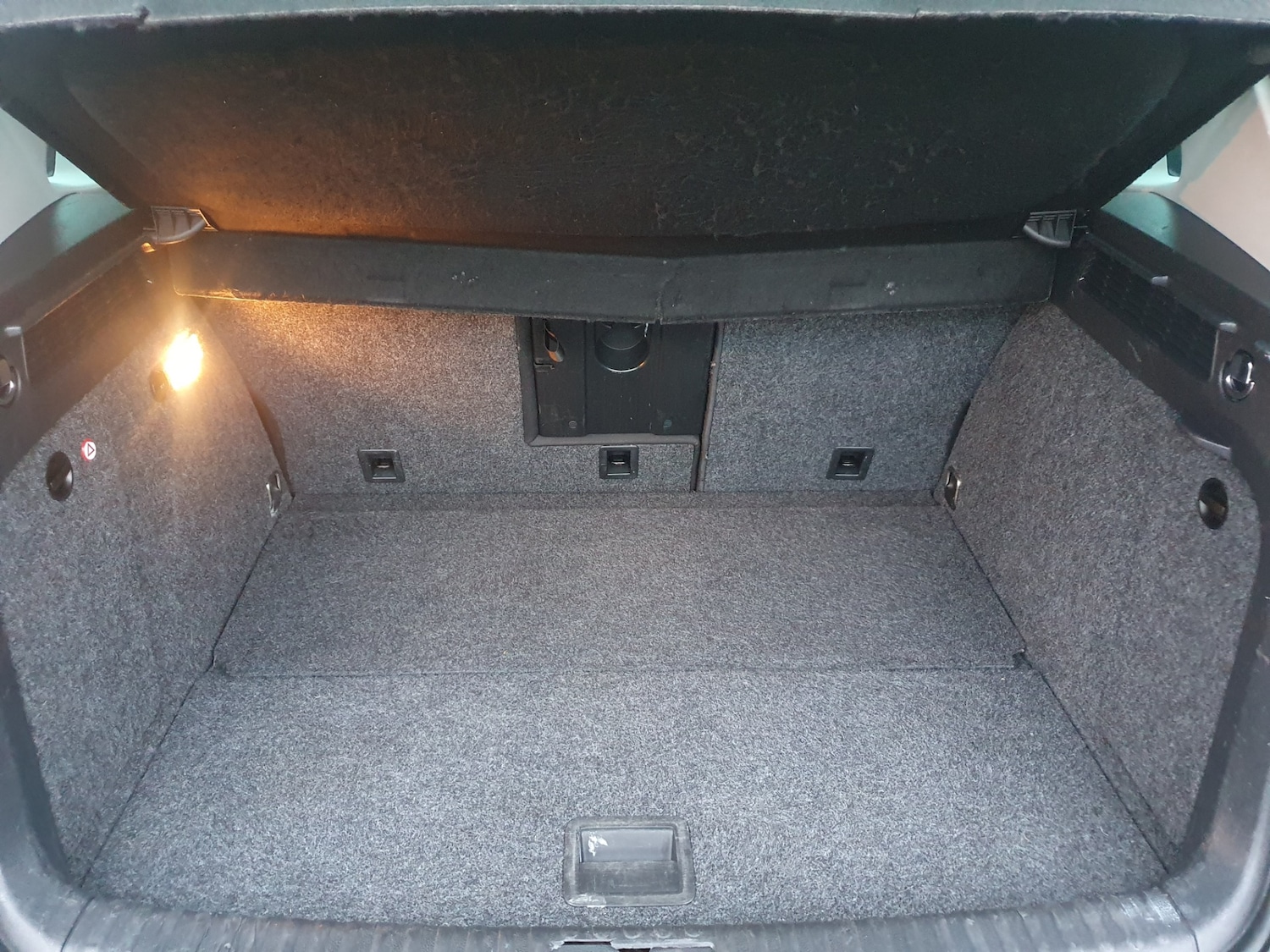 Used Volkswagen Tiguan 2015 for sale - 76292310: Photo 27