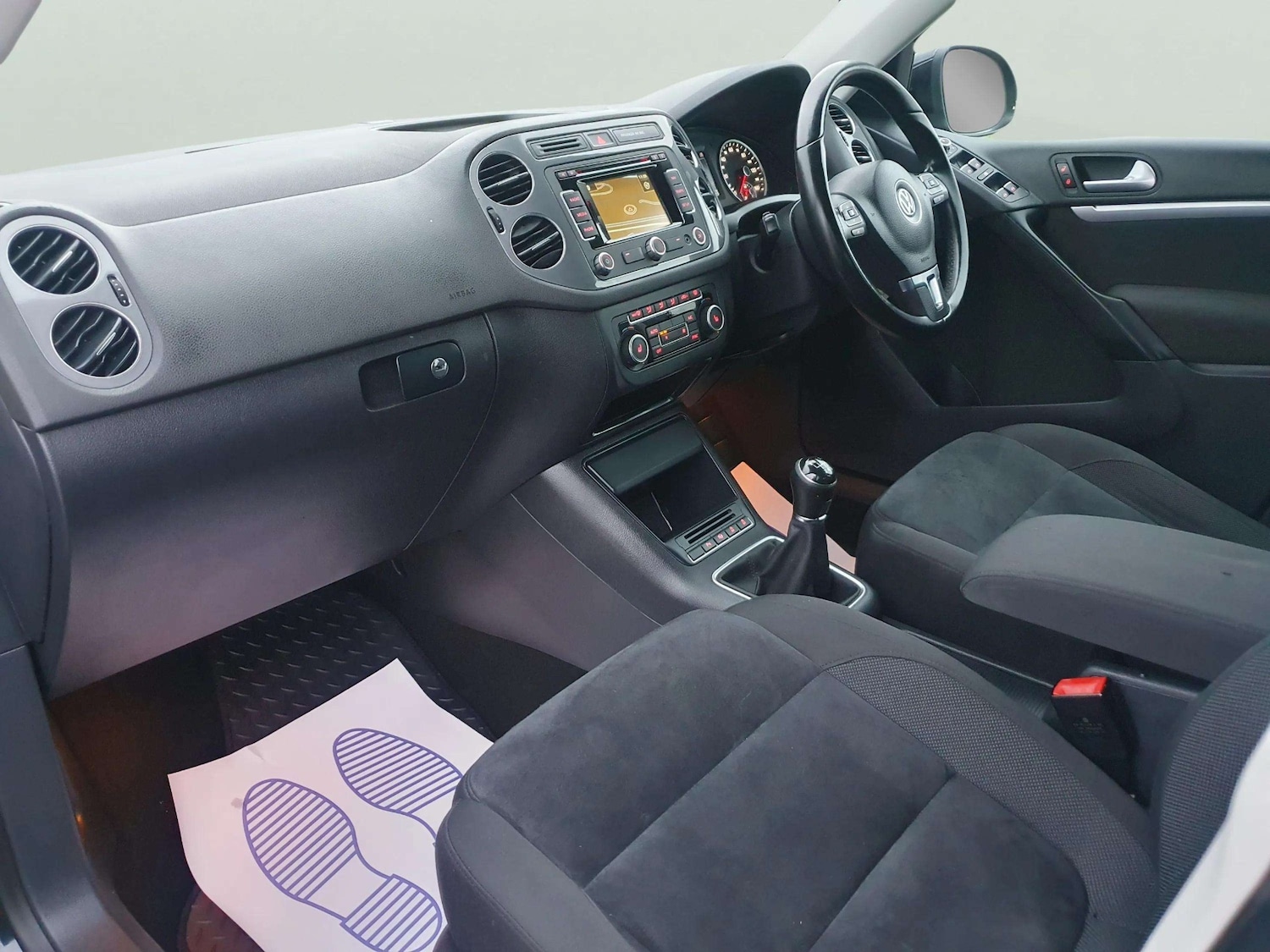 Used Volkswagen Tiguan 2015 for sale - 76292310: Photo 36