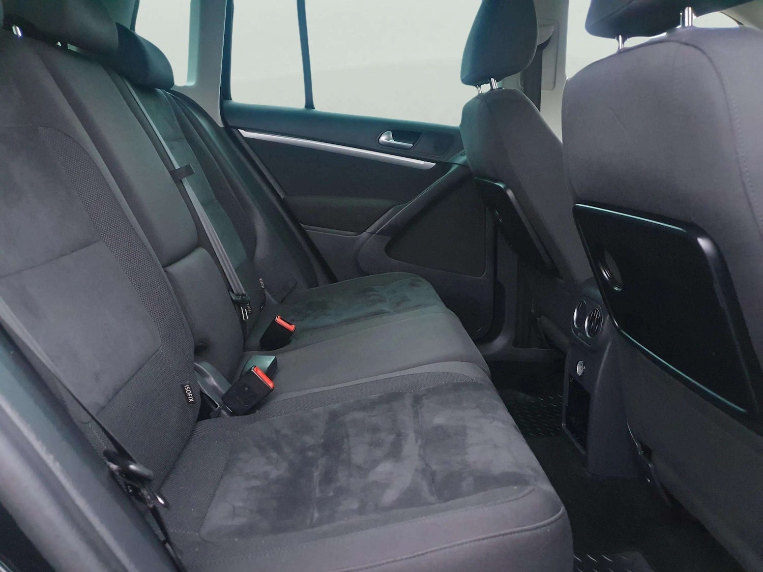 Used Volkswagen Tiguan 2015 for sale - 76292310: Photo 43